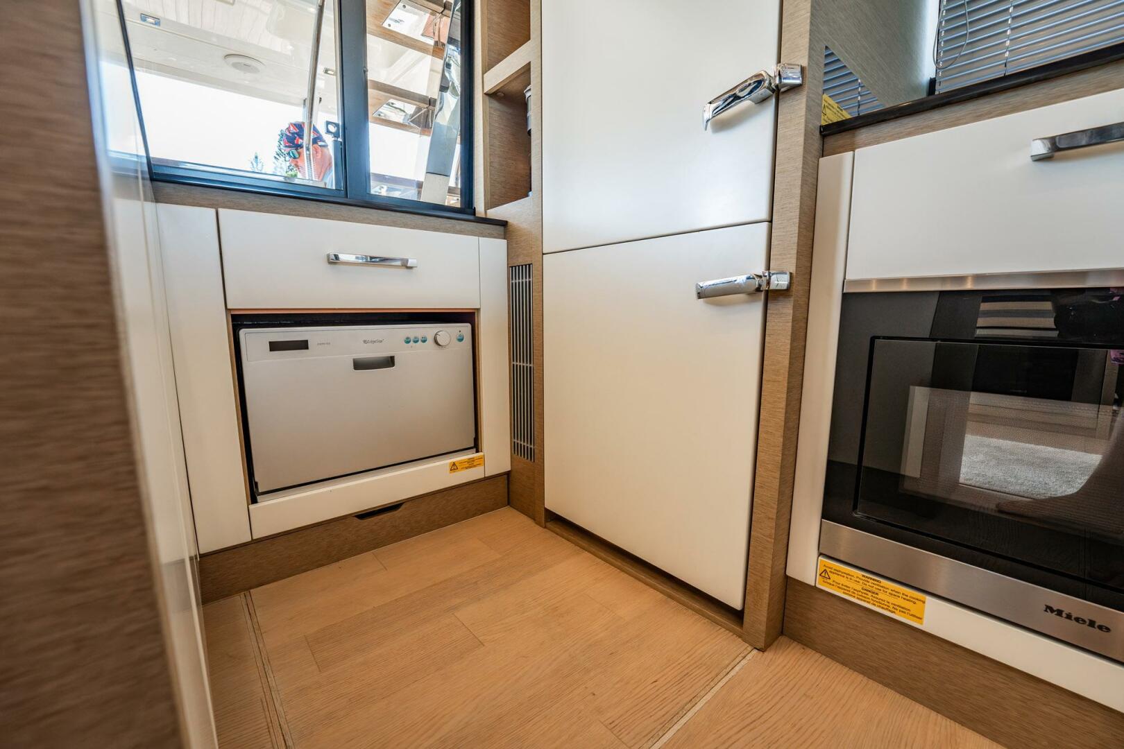 Slide: The Image of Prestige 630 2018 - 5574434