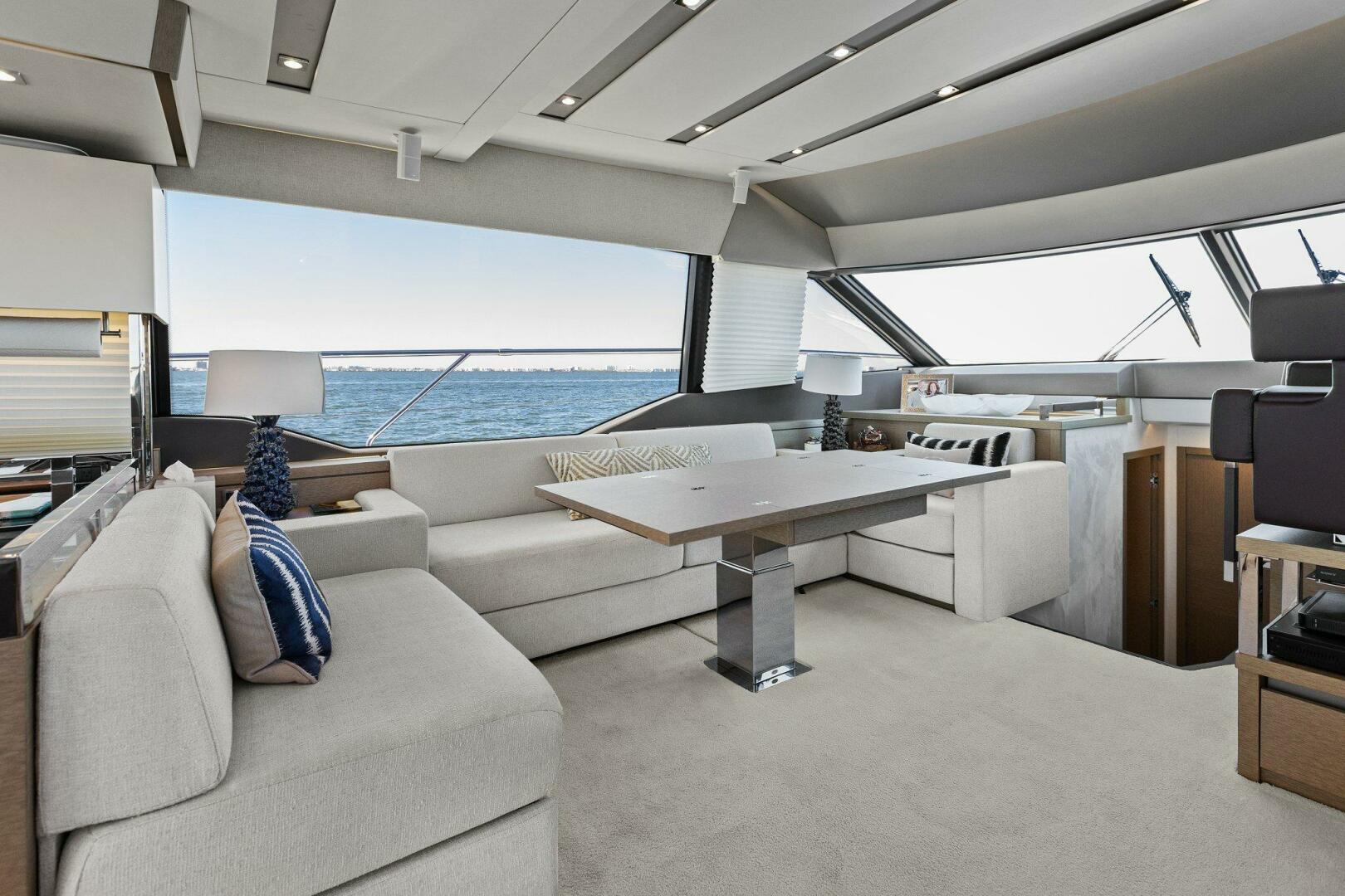 Slide: The Image of 2019 63 Prestige Flybridge - Radiant - 4769369