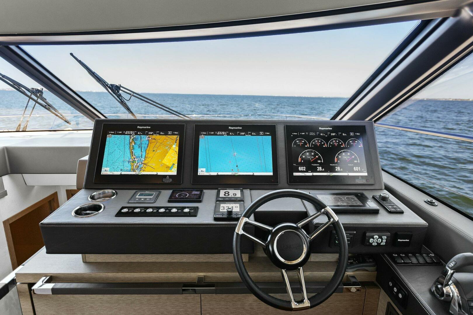 Slide: The Image of 2019 63 Prestige Flybridge - Radiant - 4769399