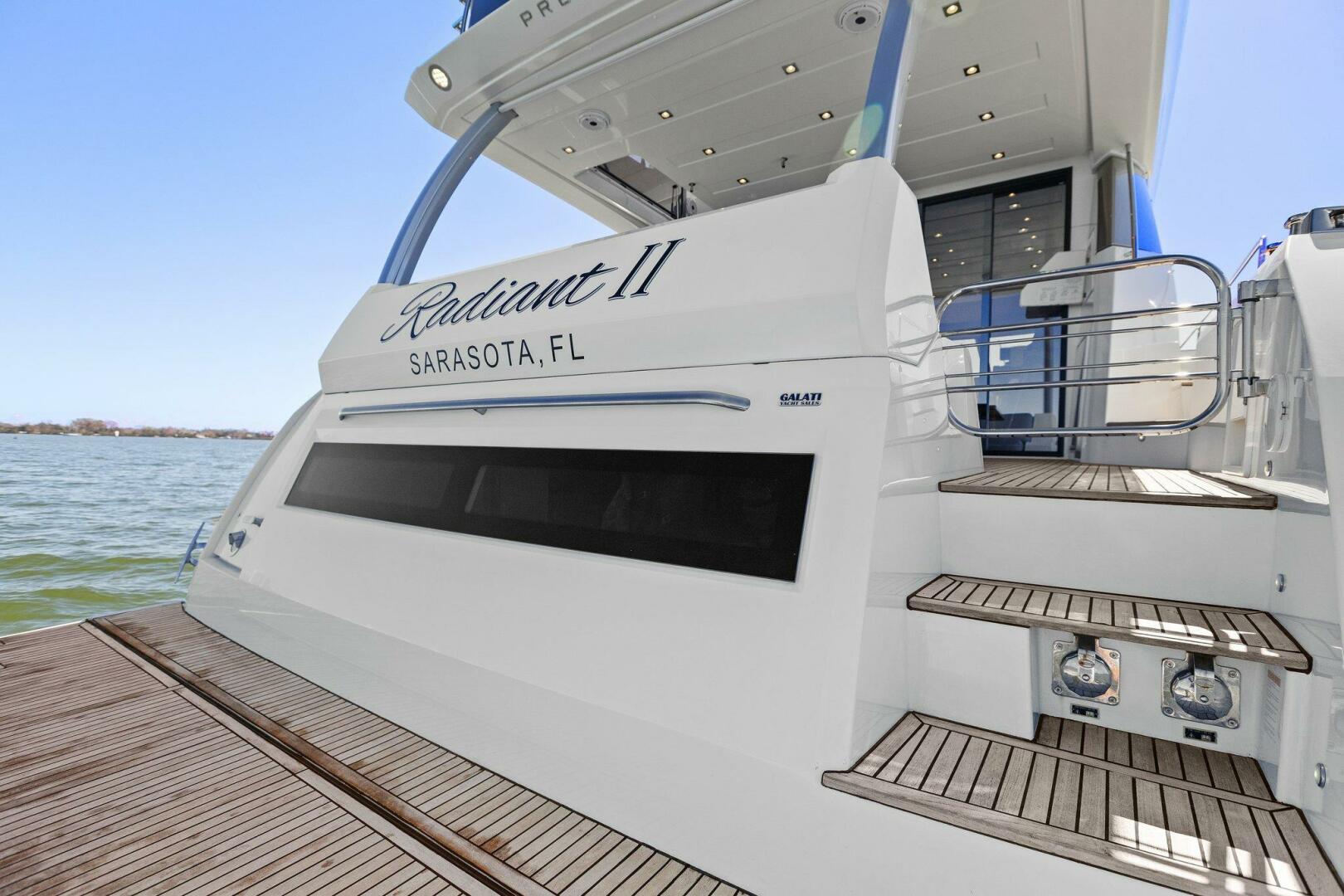 Slide: The Image of 2019 63 Prestige Flybridge - Radiant - 4769431