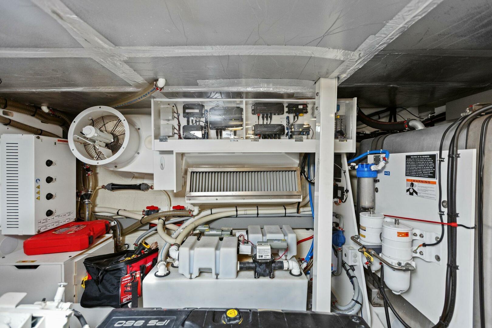 Slide: The Image of 2019 63 Prestige Flybridge - Radiant - 4769466