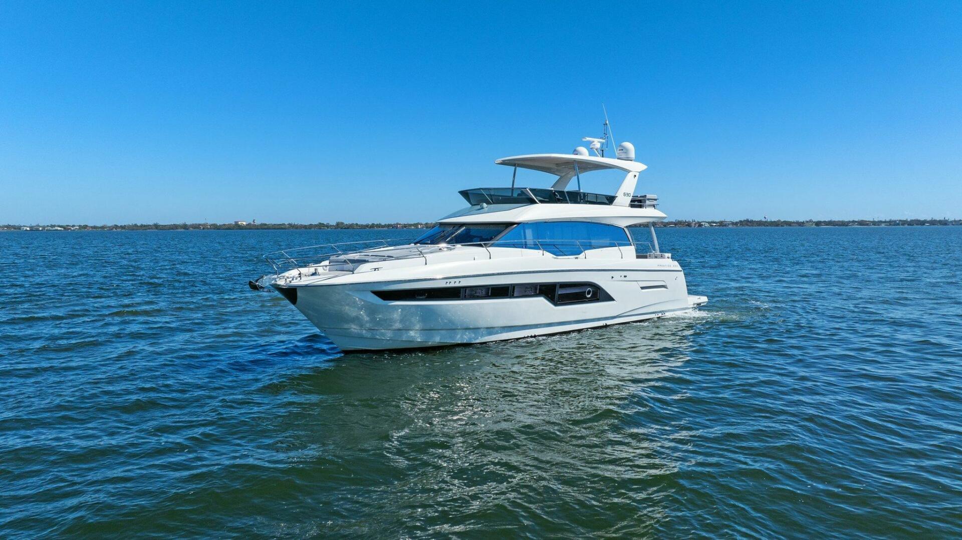 Slide: The Image of 2019 63 Prestige Flybridge - Radiant - 4769483