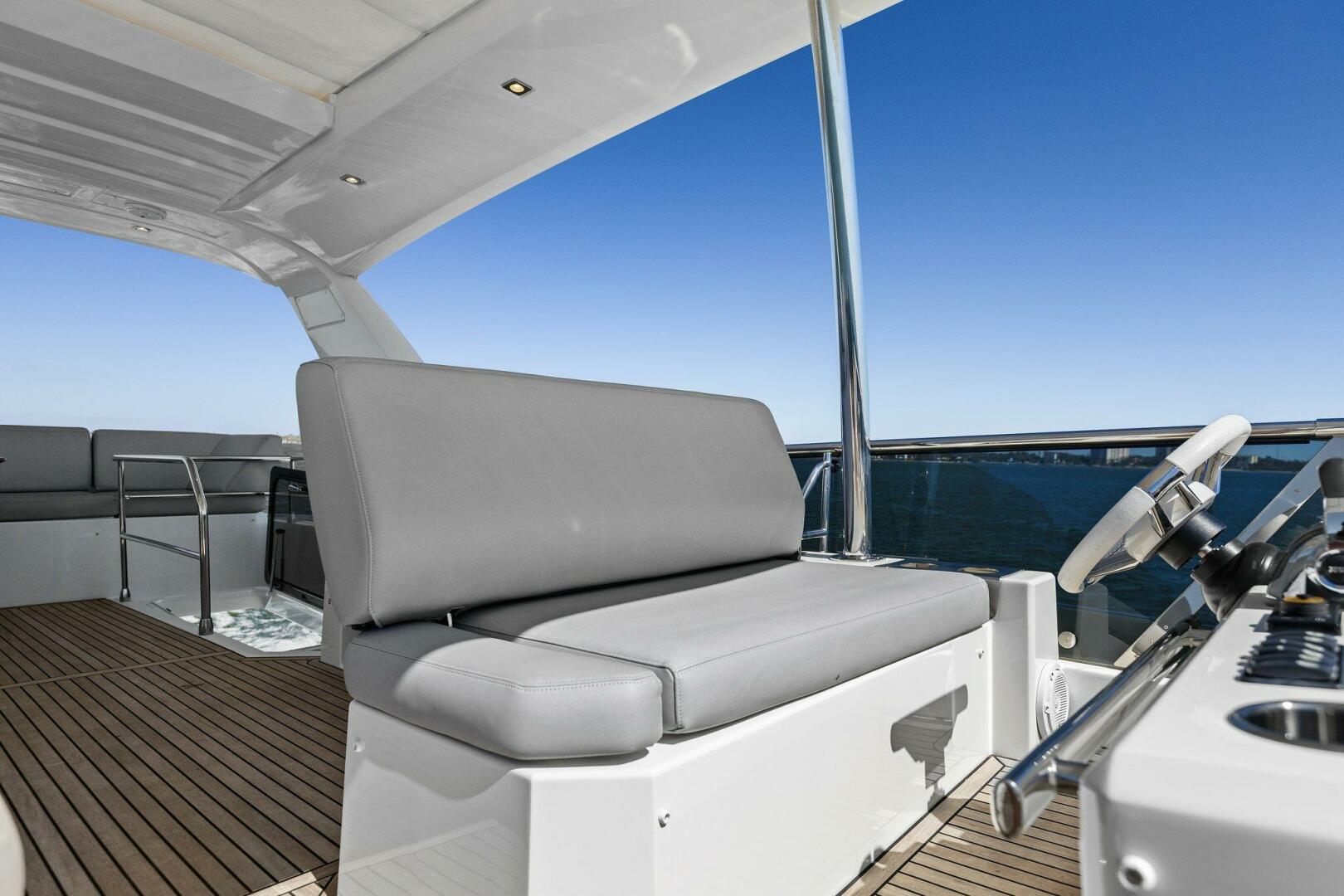 Slide: The Image of 2019 63 Prestige Flybridge - Radiant - 4769449
