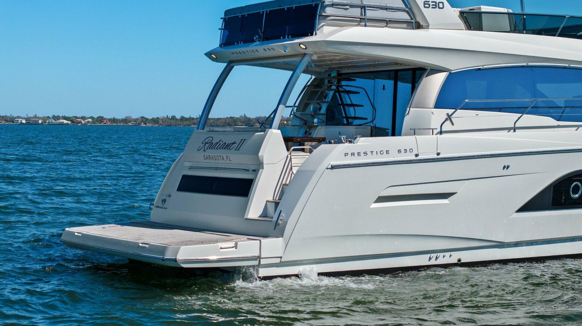 Slide: The Image of 2019 63 Prestige Flybridge - Radiant - 4769489