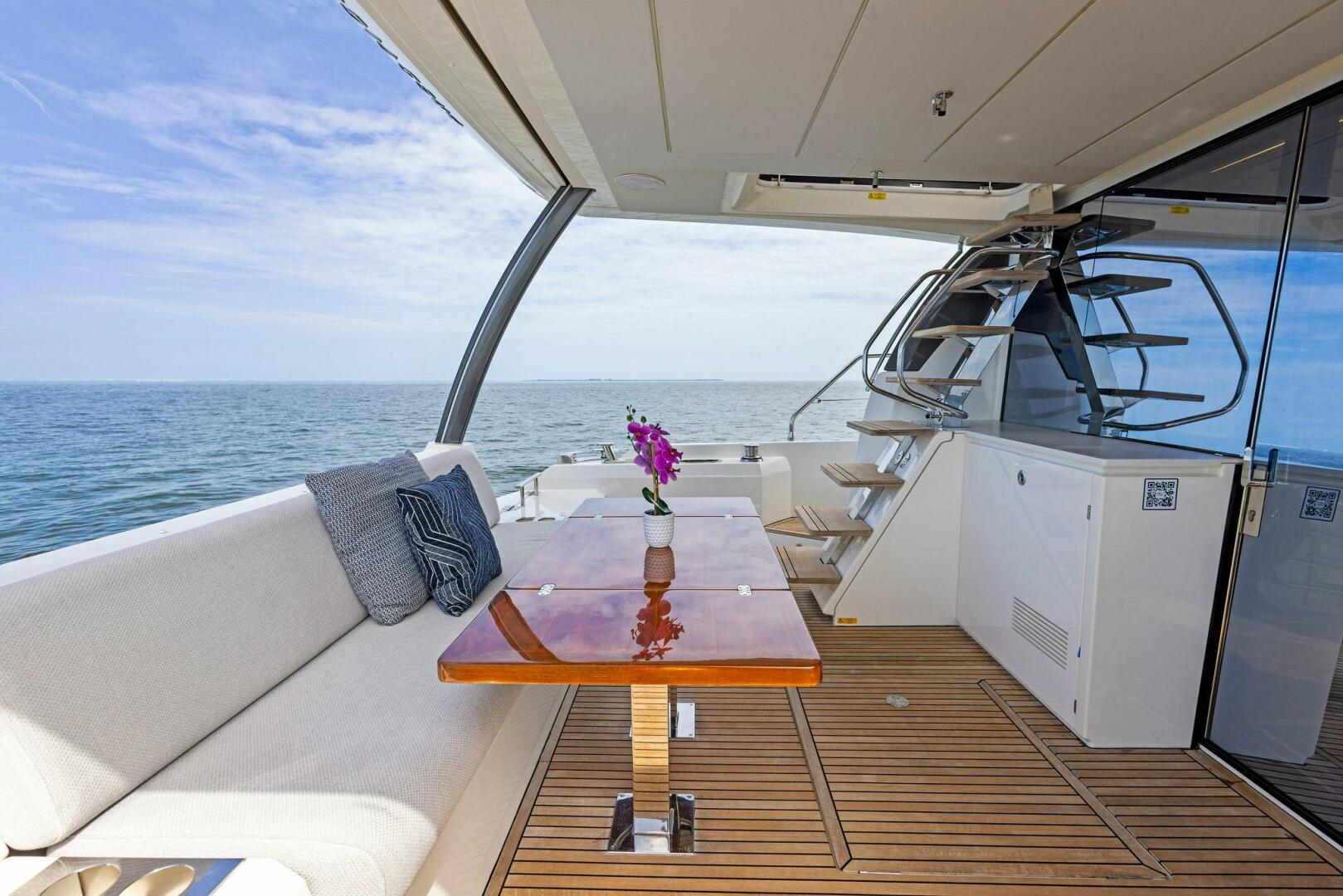 Slide: The Image of 2020 63 Prestige Flybridge - One and Only - Cockpit - 4567792