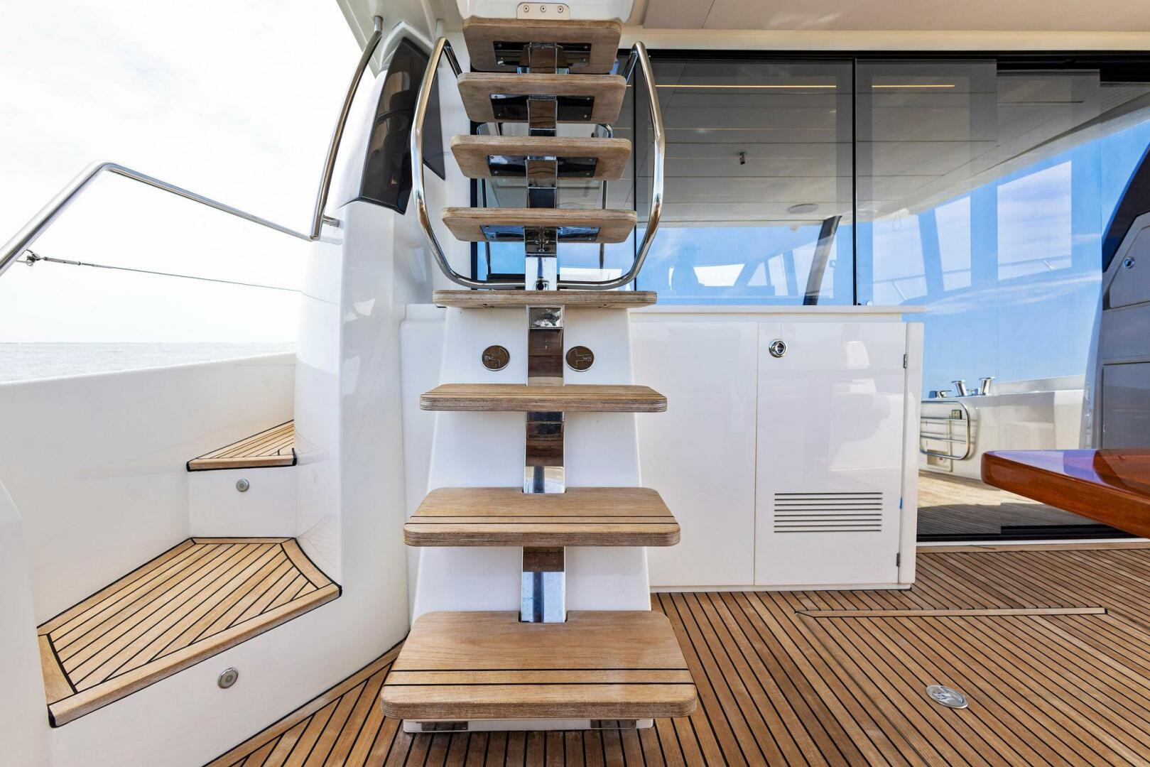 Slide: The Image of 2020 63 Prestige Flybridge - One and Only - Cockpit - 4567794