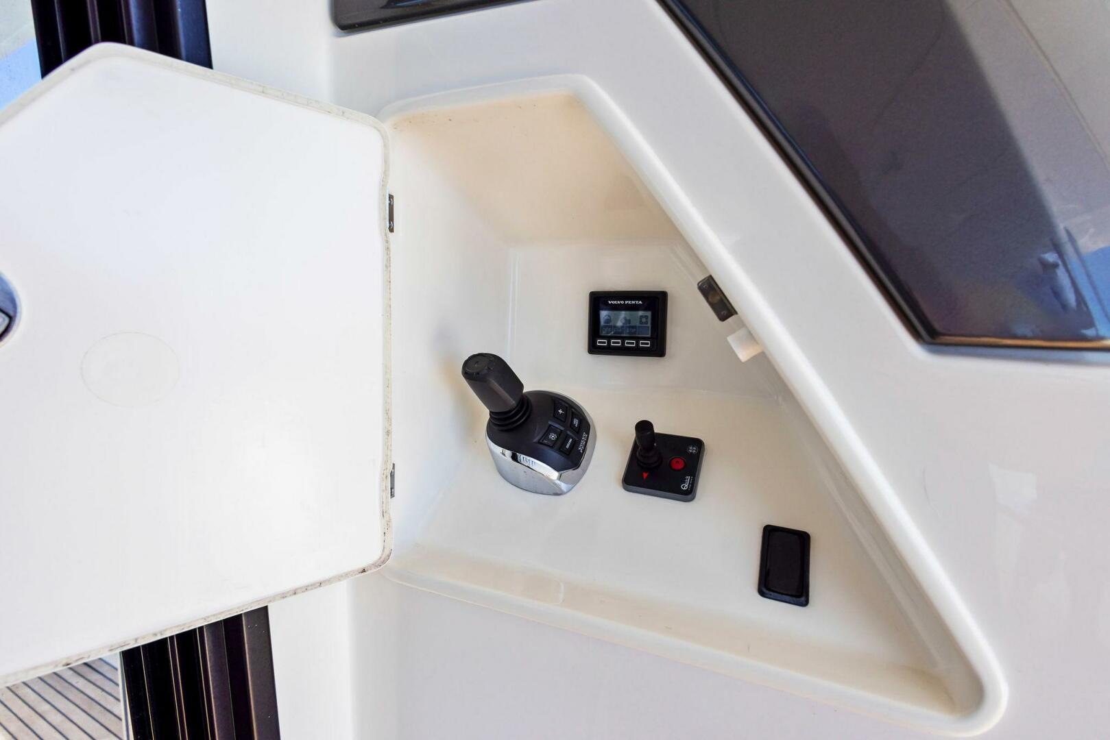 Slide: The Image of 2020 63 Prestige Flybridge - One and Only - - 4567795