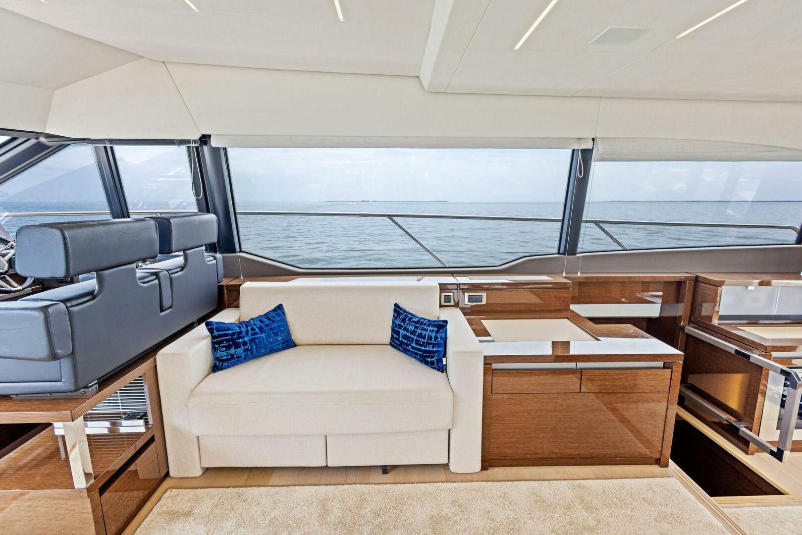 Slide: The Image of 2020 63 Prestige Flybridge - One and Only - Salon Overview - 4567837