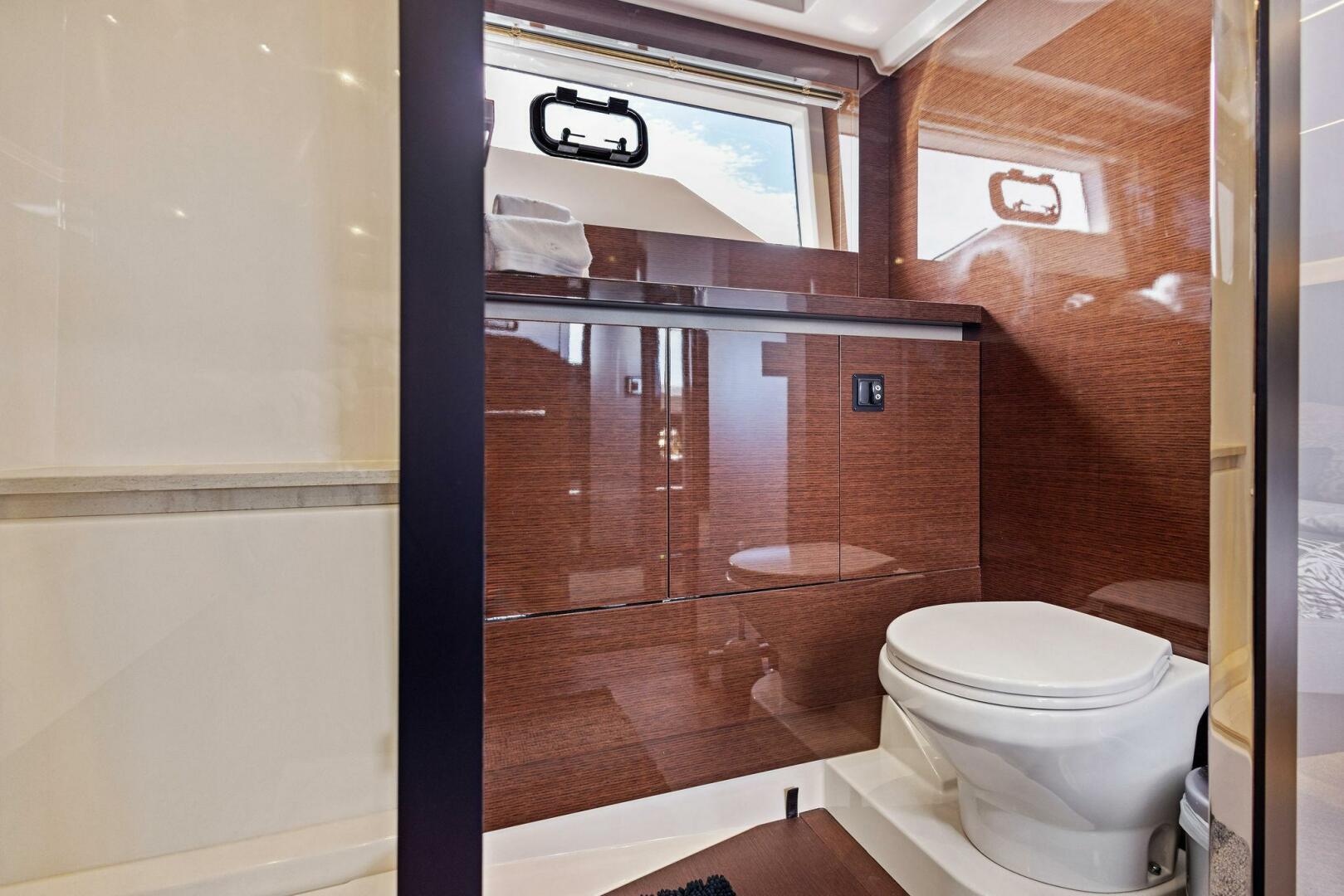 Slide: The Image of 2020 63 Prestige Flybridge - One and Only - Head - 4567853