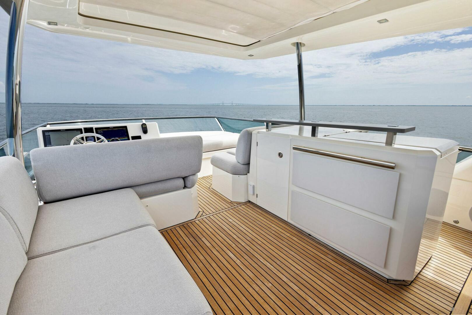Slide: The Image of 2020 63 Prestige Flybridge - One and Only - Flybridge - 4567894