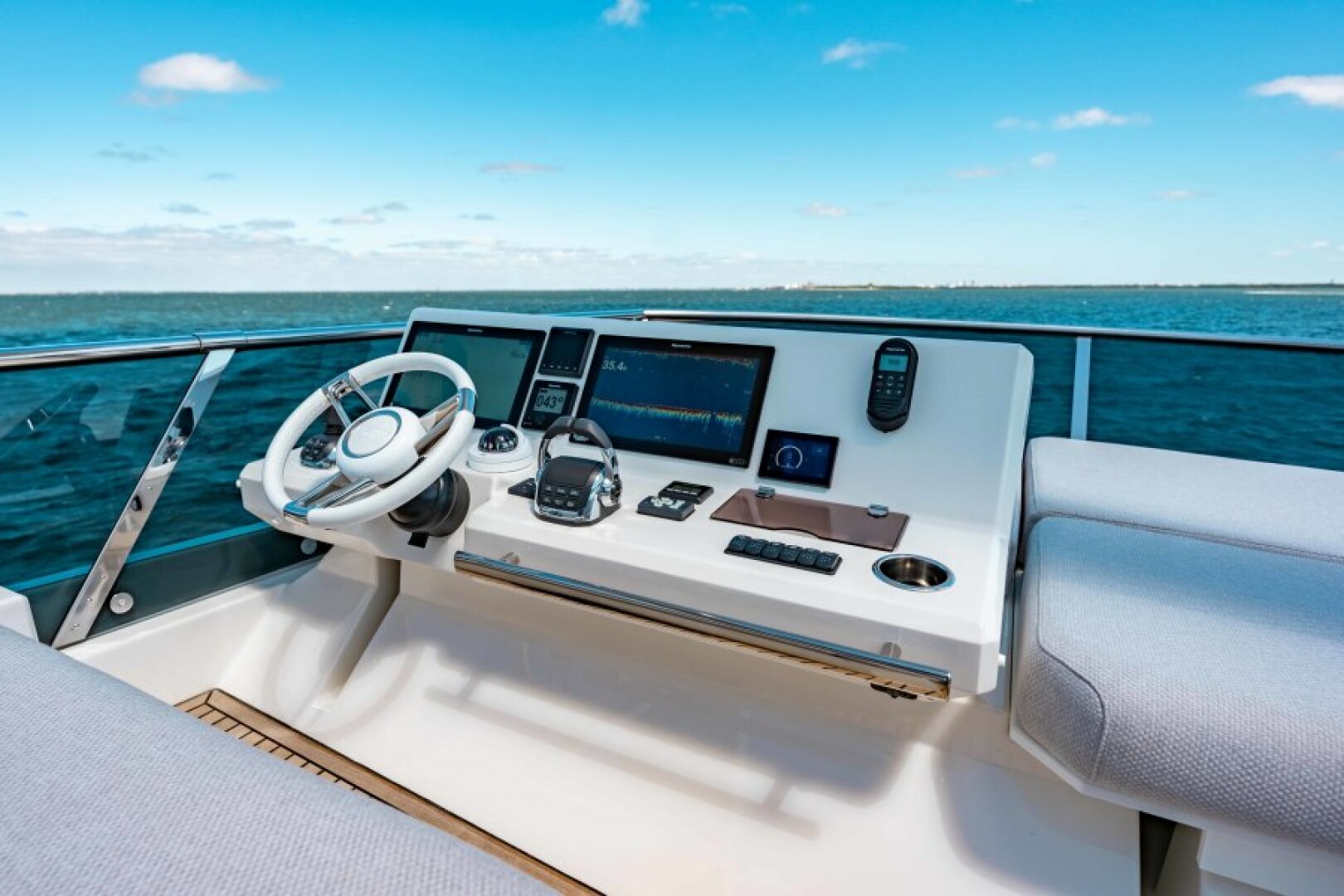 Slide: The Image of 2021 63 Prestige Yacht Flybridge - Flybridge Helm - 4334638