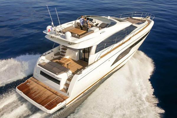 Slide: The Image of Prestige 630 S 2019 - 3