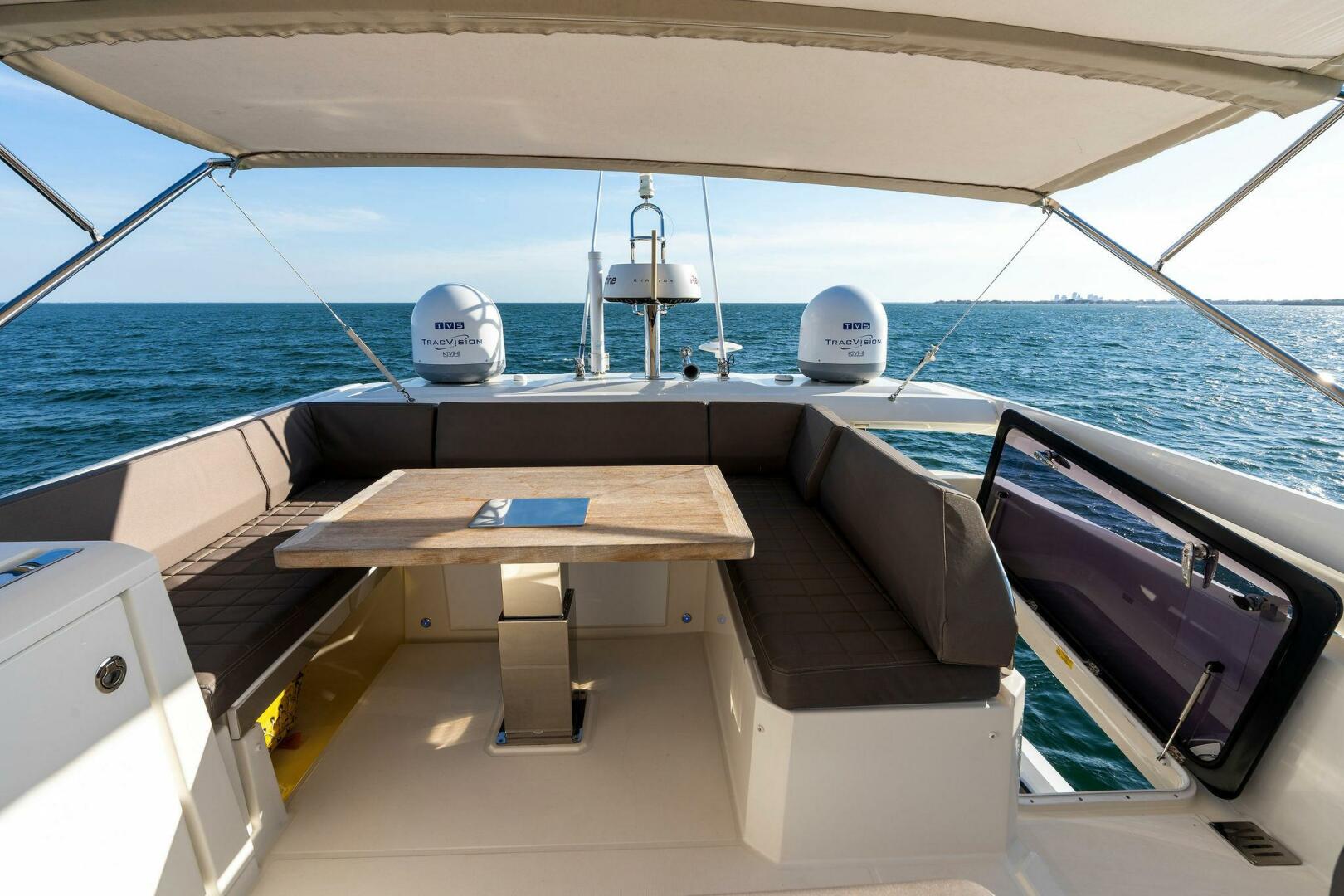Slide: The Image of 2019 63 Prestige Flybridge - RT Time - Flybridge - 4199869