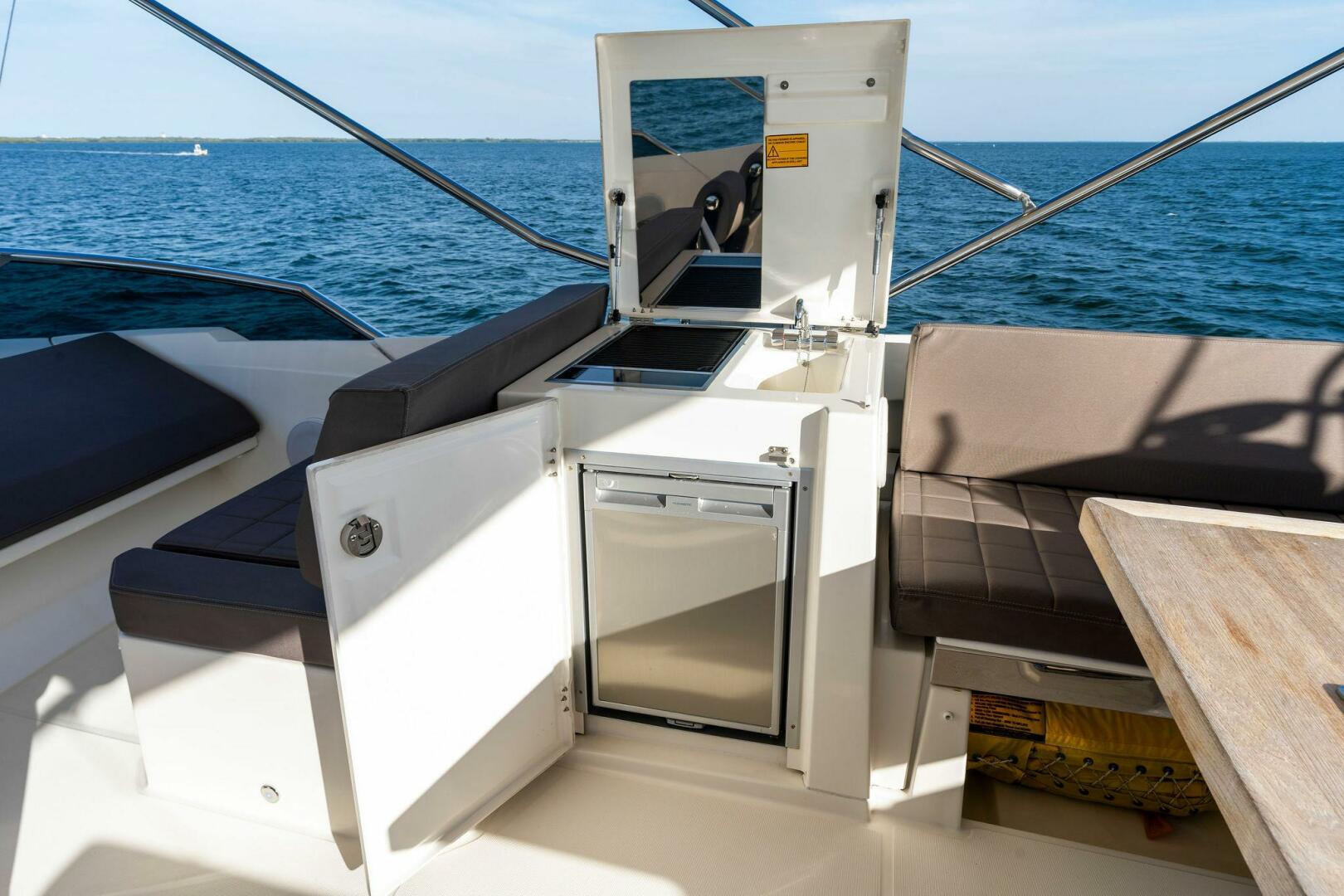 Slide: The Image of 2019 63 Prestige Flybridge - RT Time - Flybridge - 4199873