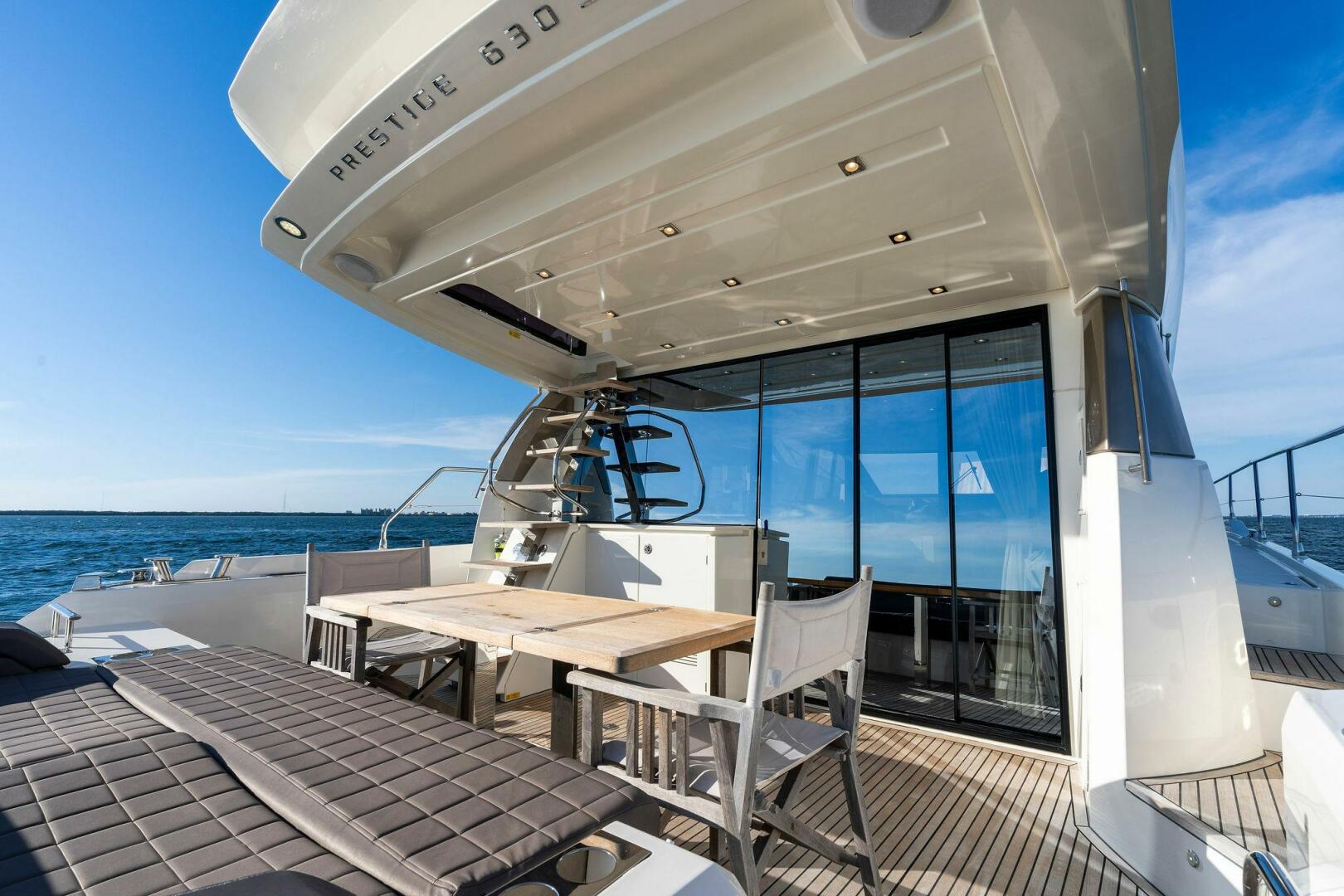 Slide: The Image of 2019 63 Prestige Flybridge - RT Time - Cockpit - 4199897