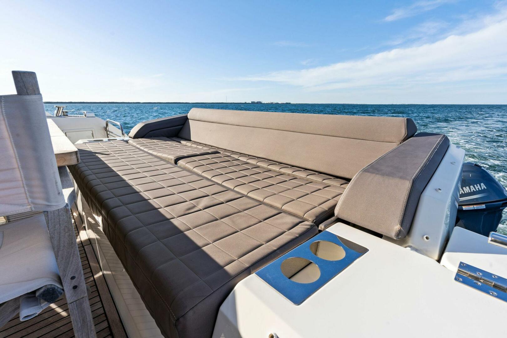 Slide: The Image of 2019 63 Prestige Flybridge - RT Time - Cockpit - 4199904