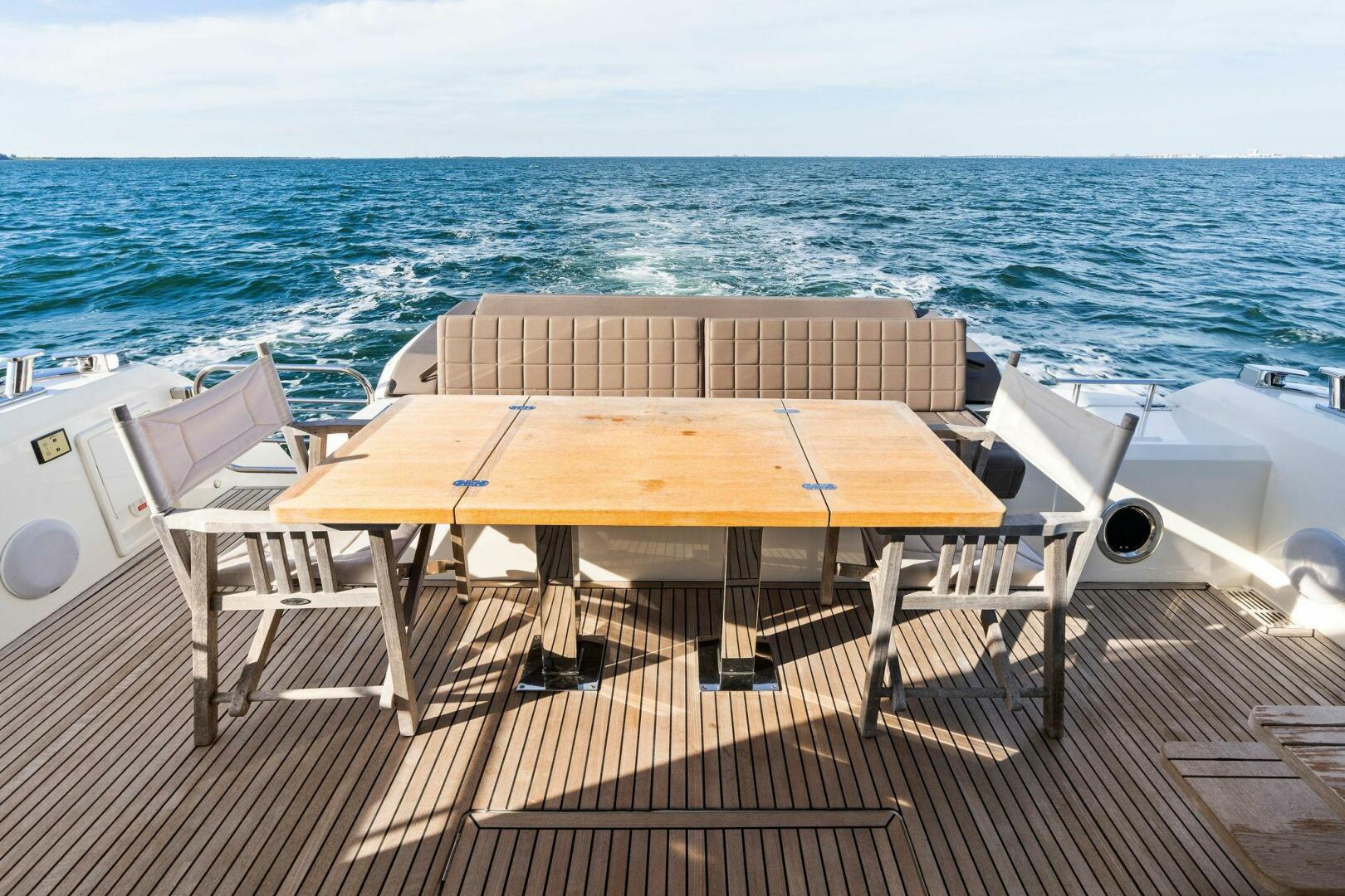 Slide: The Image of 2019 63 Prestige Flybridge - RT Time - Cockpit - 4199905