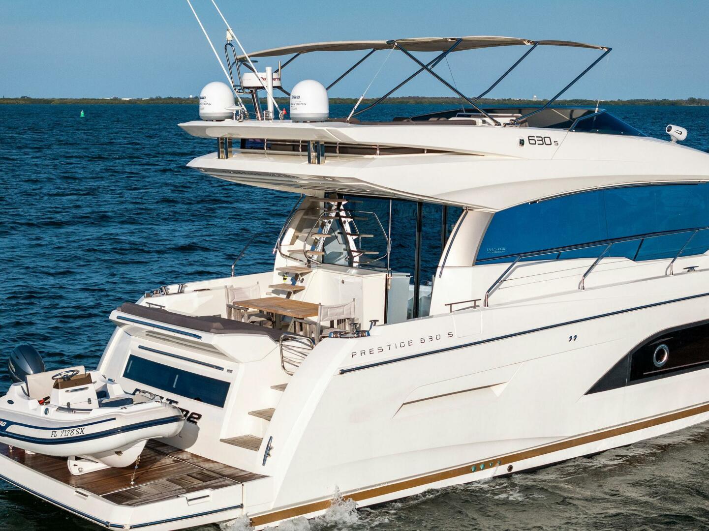 Slide: The Image of 2019 63 Prestige Flybridge - RT Time - Profile - 4200023