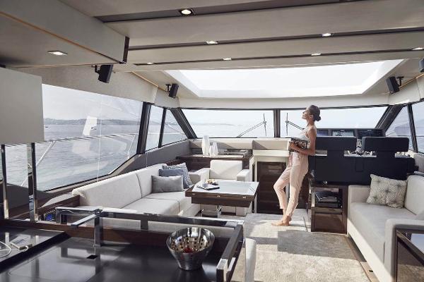 Slide: The Image of Prestige 630 S 2019 - 6