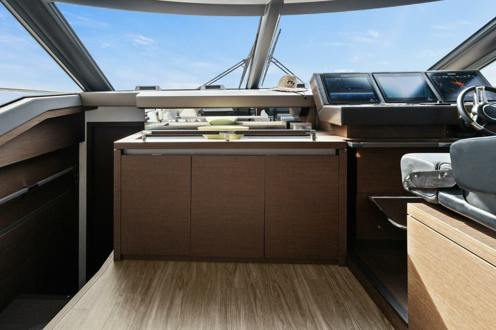 Slide: The Image of 2017 68 Prestige Flybridge - Be As You Are XL - 5002788