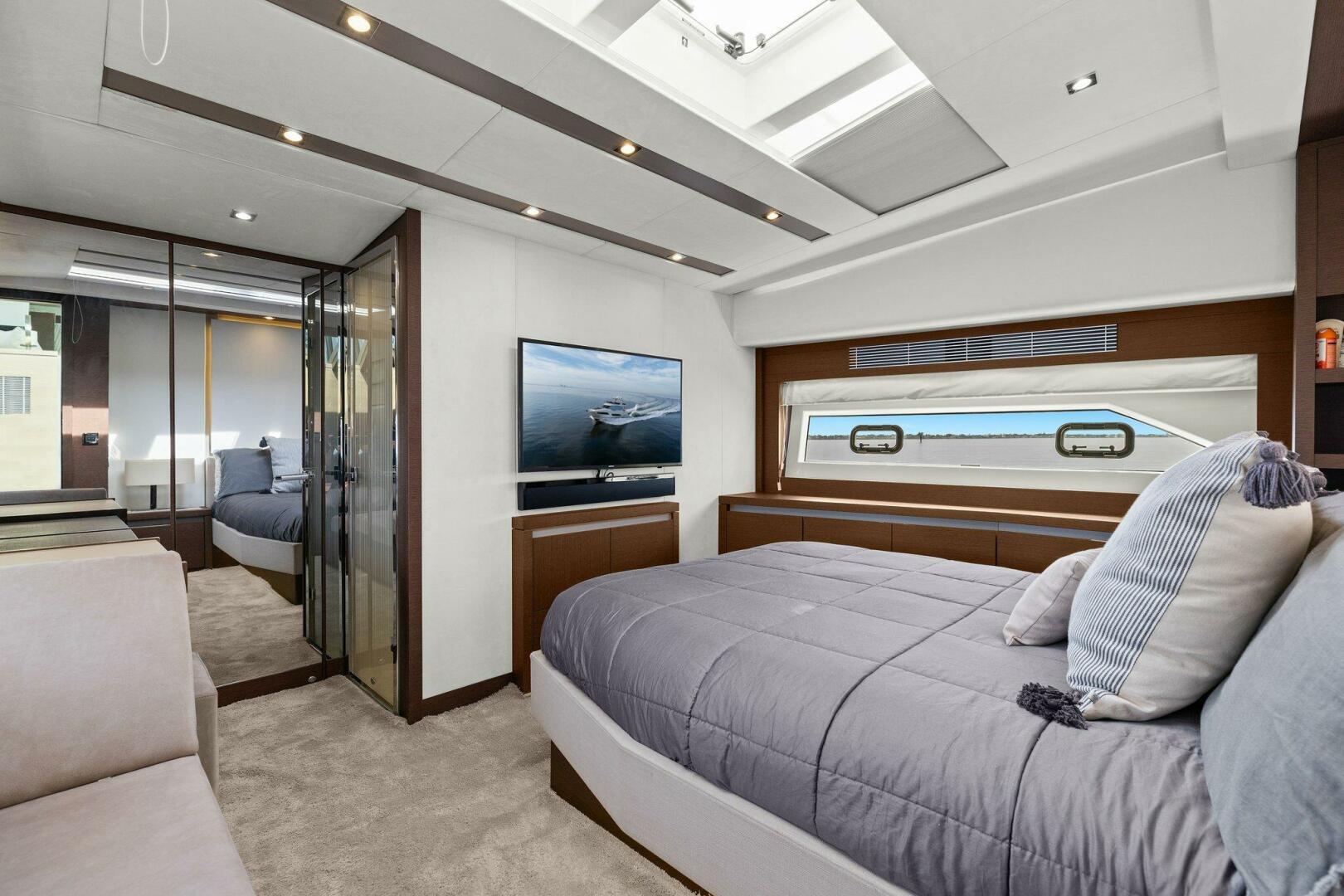 Slide: The Image of 2017 68 Prestige Flybridge - Be As You Are XL - 5002895