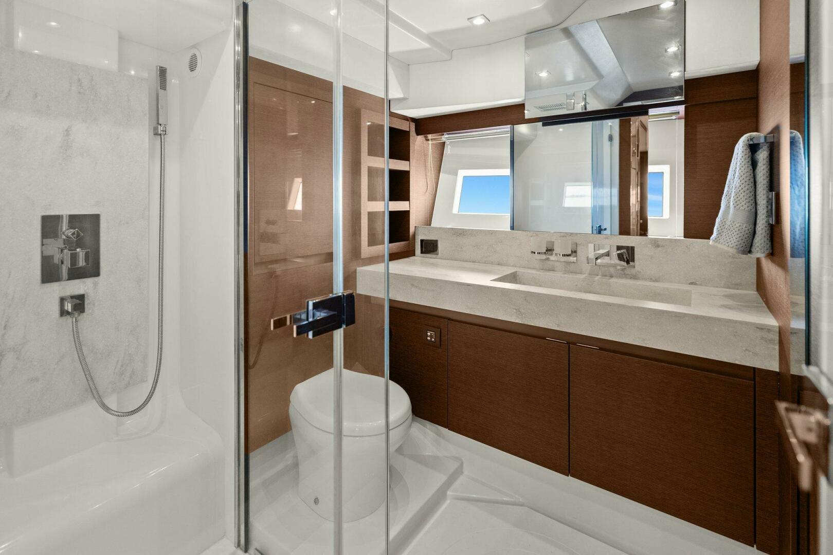 Slide: The Image of 2017 68 Prestige Flybridge - Be As You Are XL - 5002905