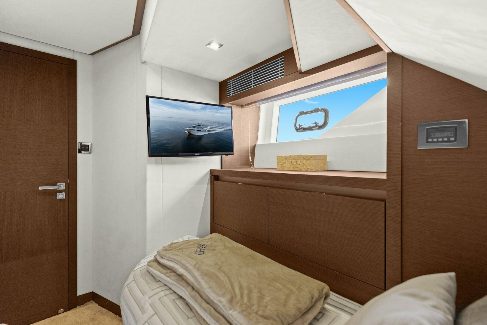 Slide: The Image of 2017 68 Prestige Flybridge - Be As You Are XL - 5002921