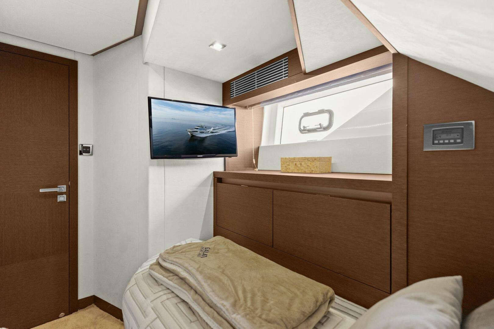 Slide: The Image of 2017 68 Prestige Flybridge - Be As You Are XL - 5002922