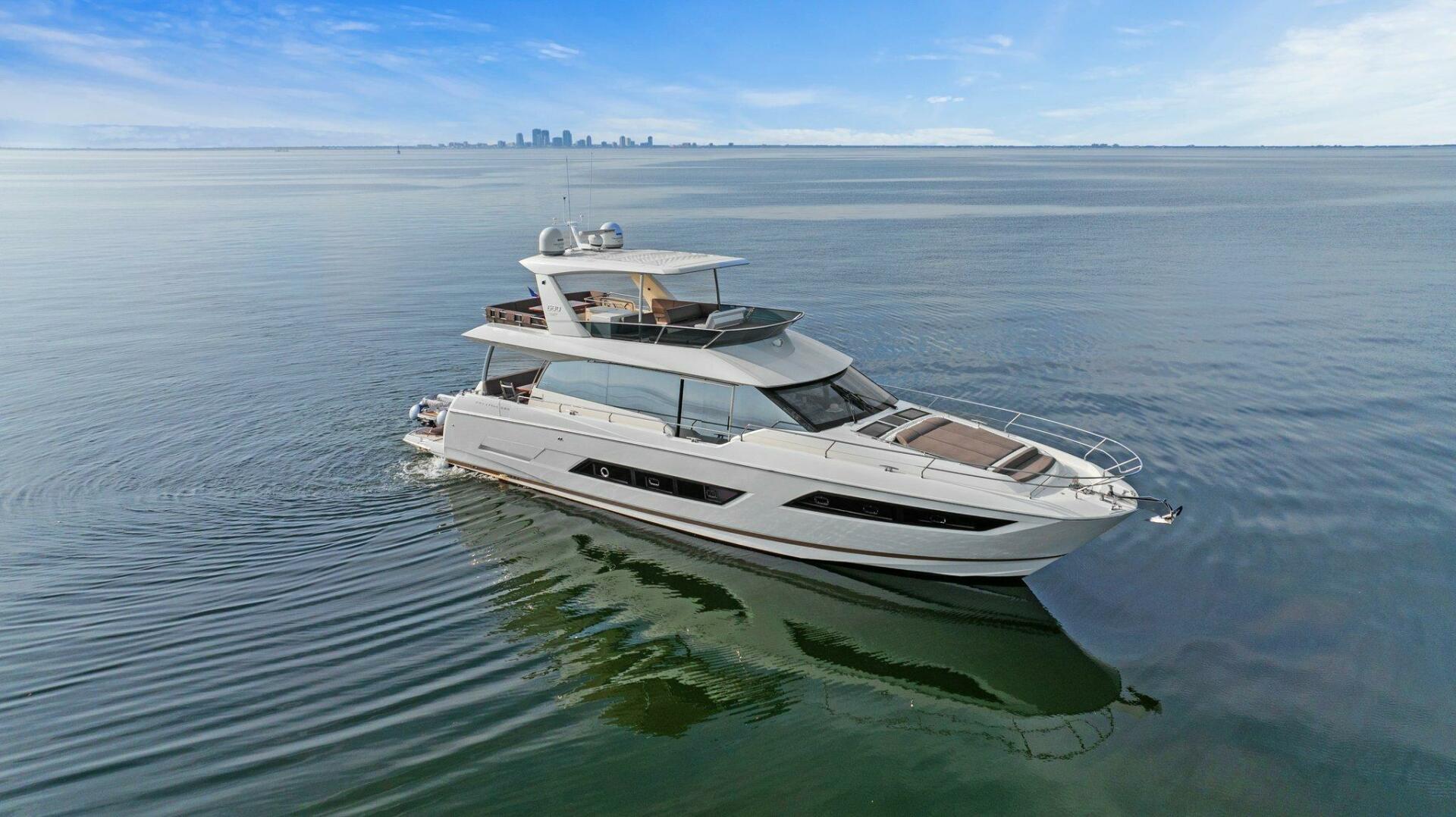 Slide: The Image of 2017 68 Prestige Flybridge - Be As You Are XL - 5003002