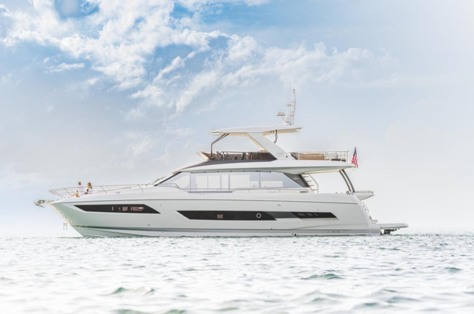 Slide: The Image of Prestige 690 Fly 2024 - 3659588