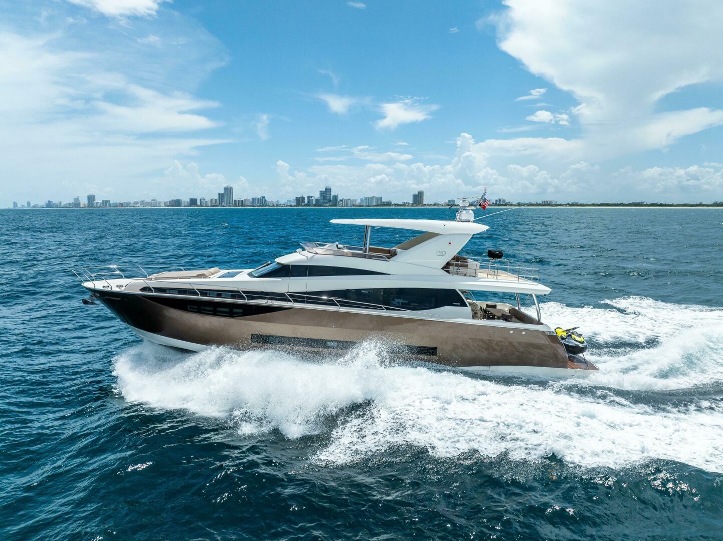 Slide: The Image of Prestige 750 2015 - 5002692