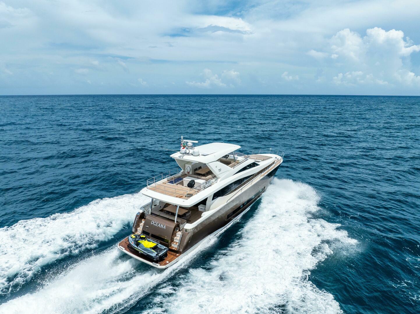 Slide: The Image of Prestige 750 2015 - 5002700