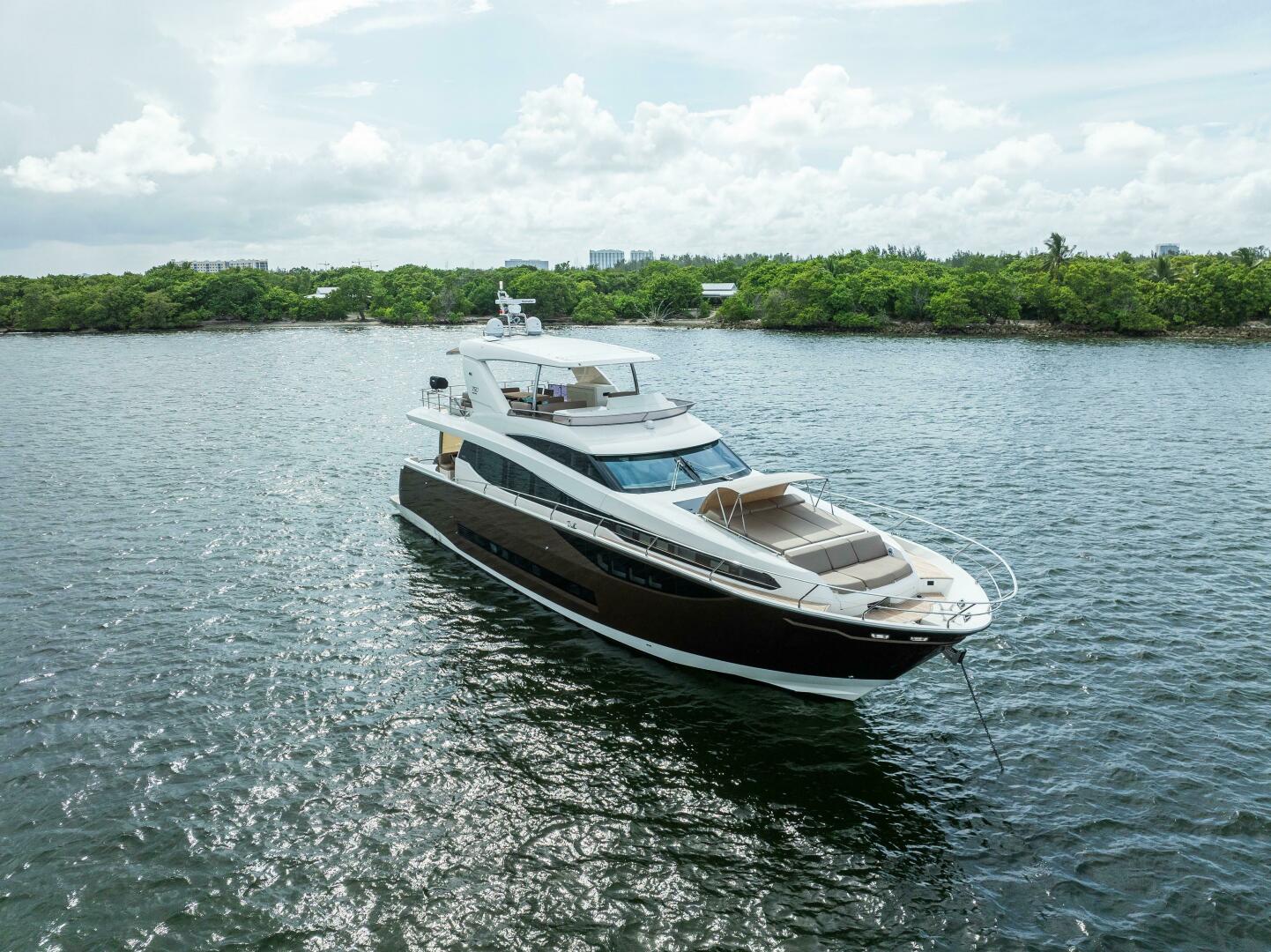 Slide: The Image of Prestige 750 2015 - 5002707