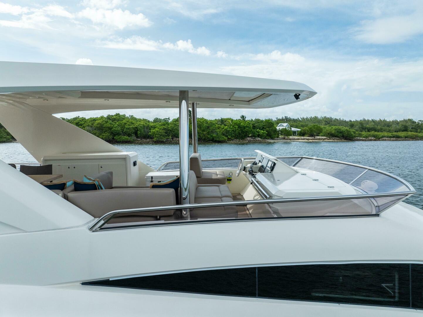 Slide: The Image of Prestige 750 2015 - 5002708
