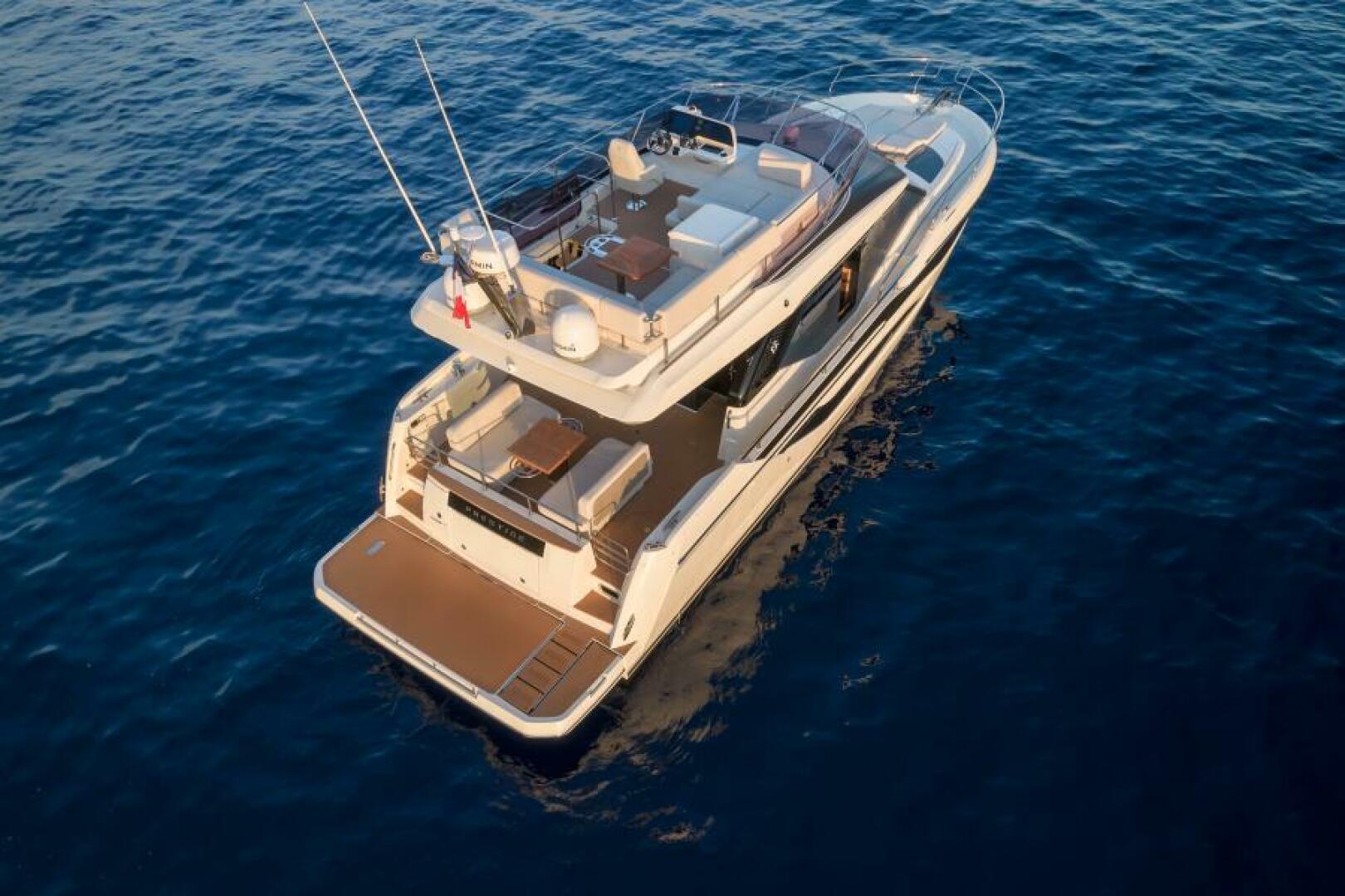 Slide: The Image of 2025 49 Prestige F4 Flybridge - Transom Profile Sistership - 4070819