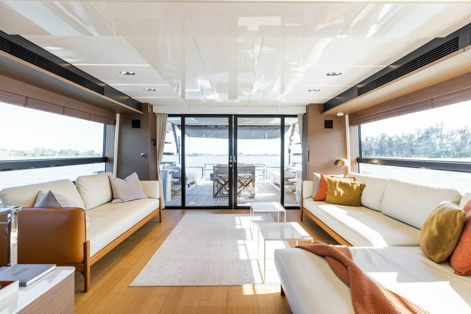 Slide: The Image of 2021 X70 Prestige - Infinity - Salon - 4094683
