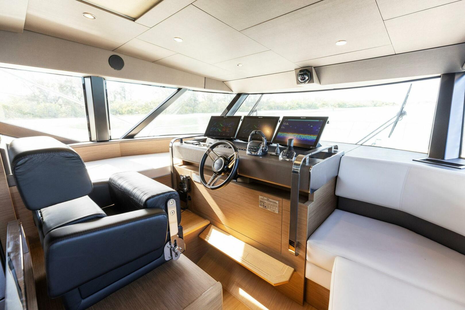 Slide: The Image of 2021 X70 Prestige - Infinity - Helm - 4094689