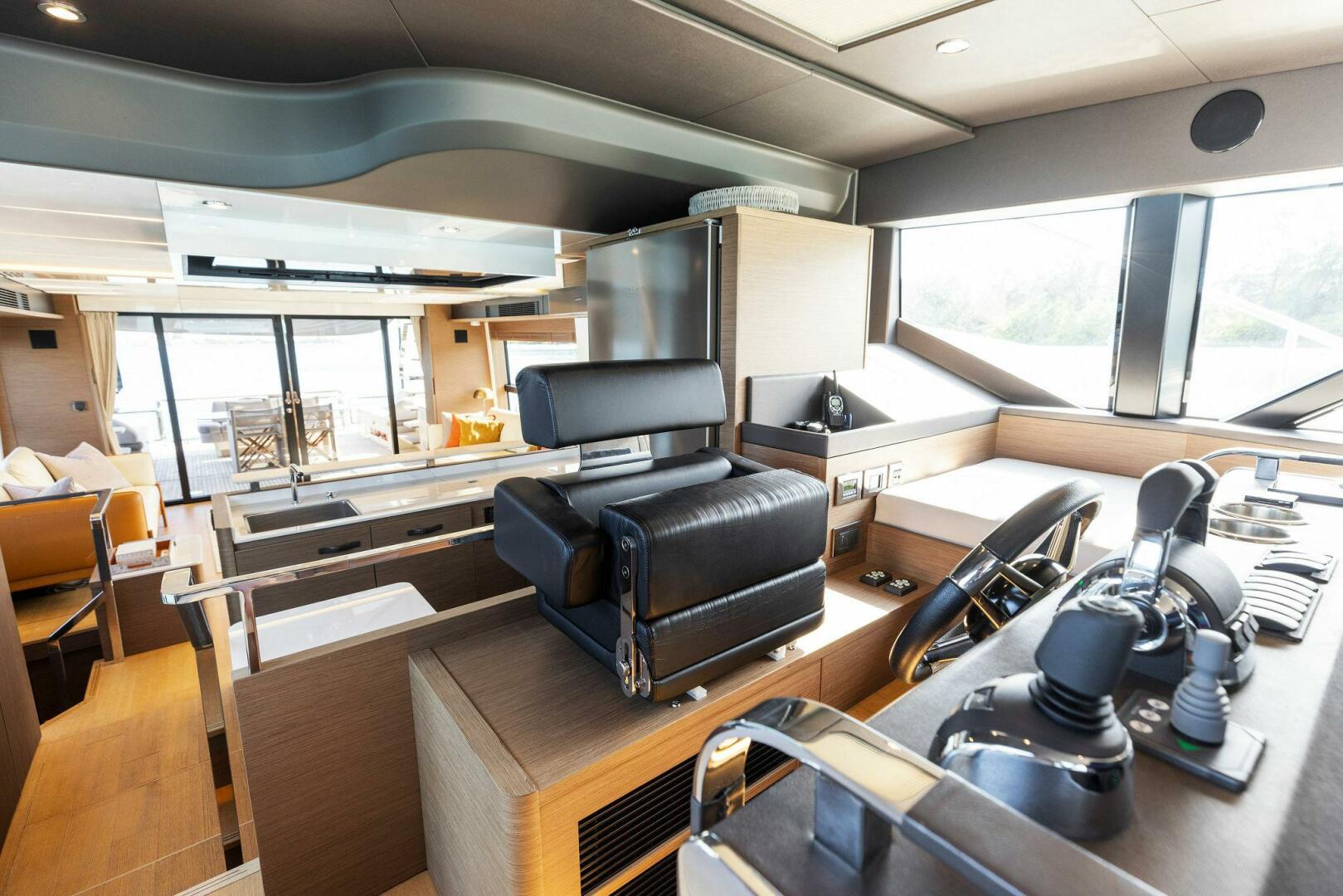Slide: The Image of 2021 X70 Prestige - Infinity - Helm - 4094691