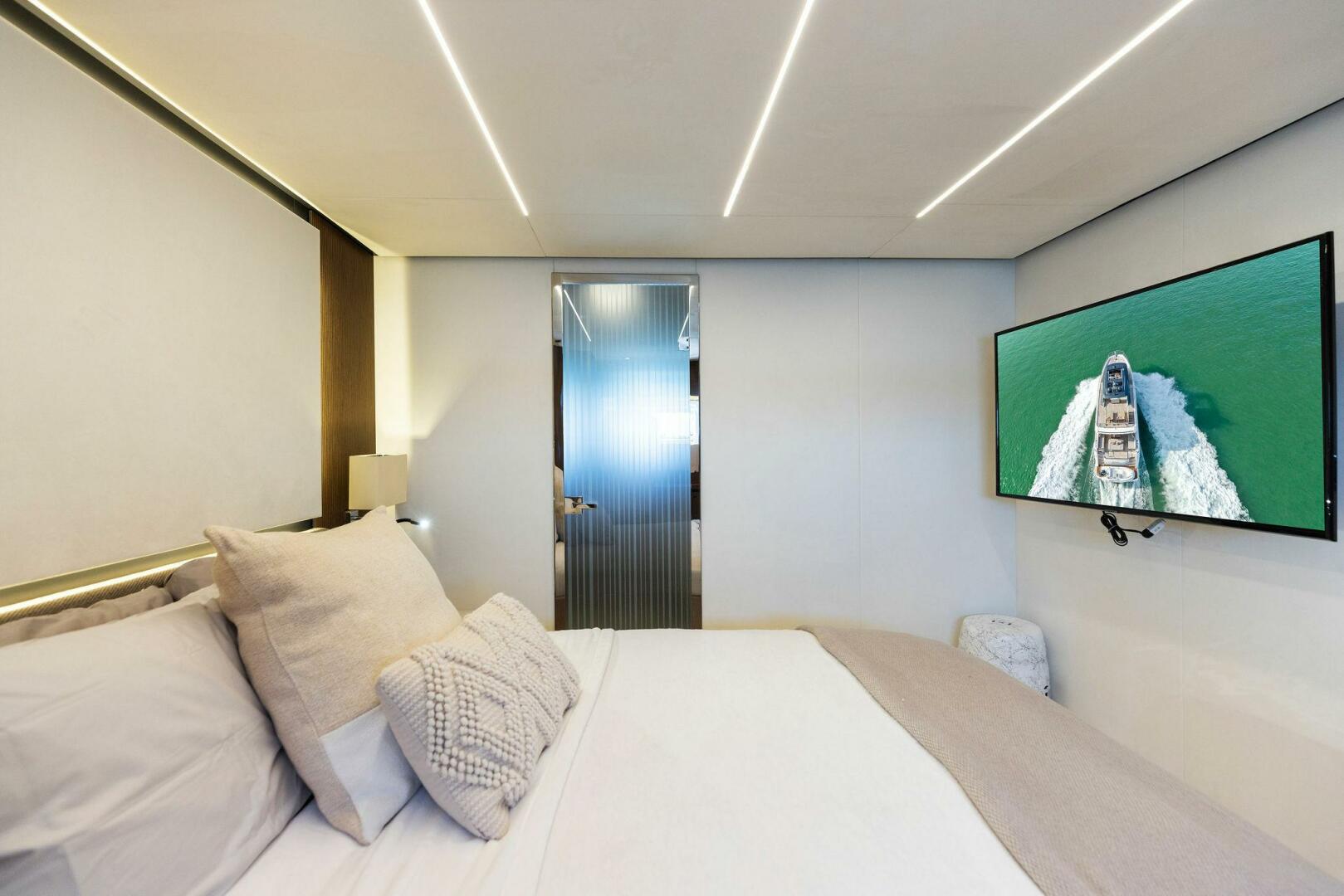 Slide: The Image of 2021 X70 Prestige - Infinity - VIP Stateroom - 4094798