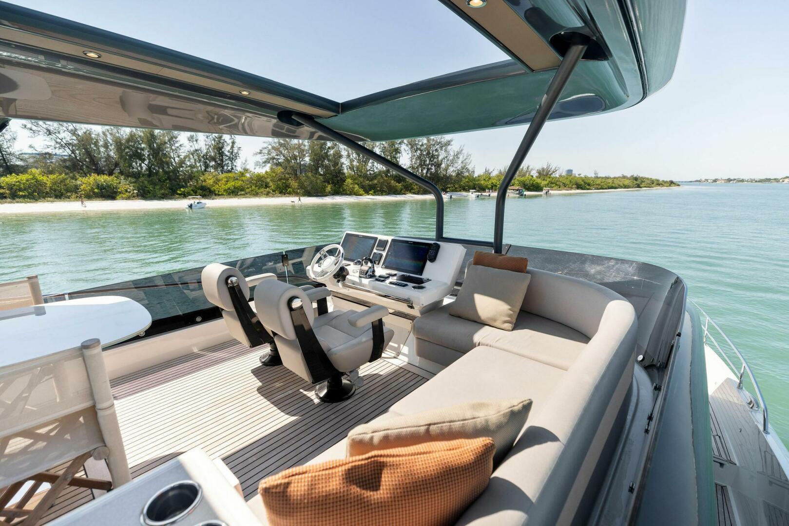 Slide: The Image of 2021 X70 Prestige - Infinity - Flybridge - 4094768