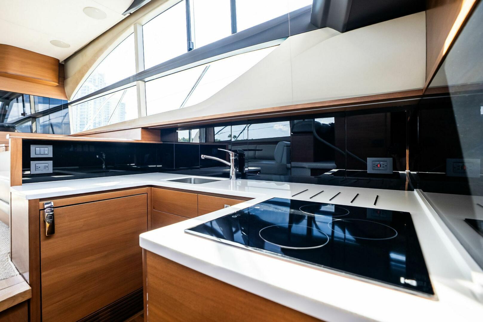 Slide: The Image of 2019 Princess 43 Flybridge ZEFA  - 5119417