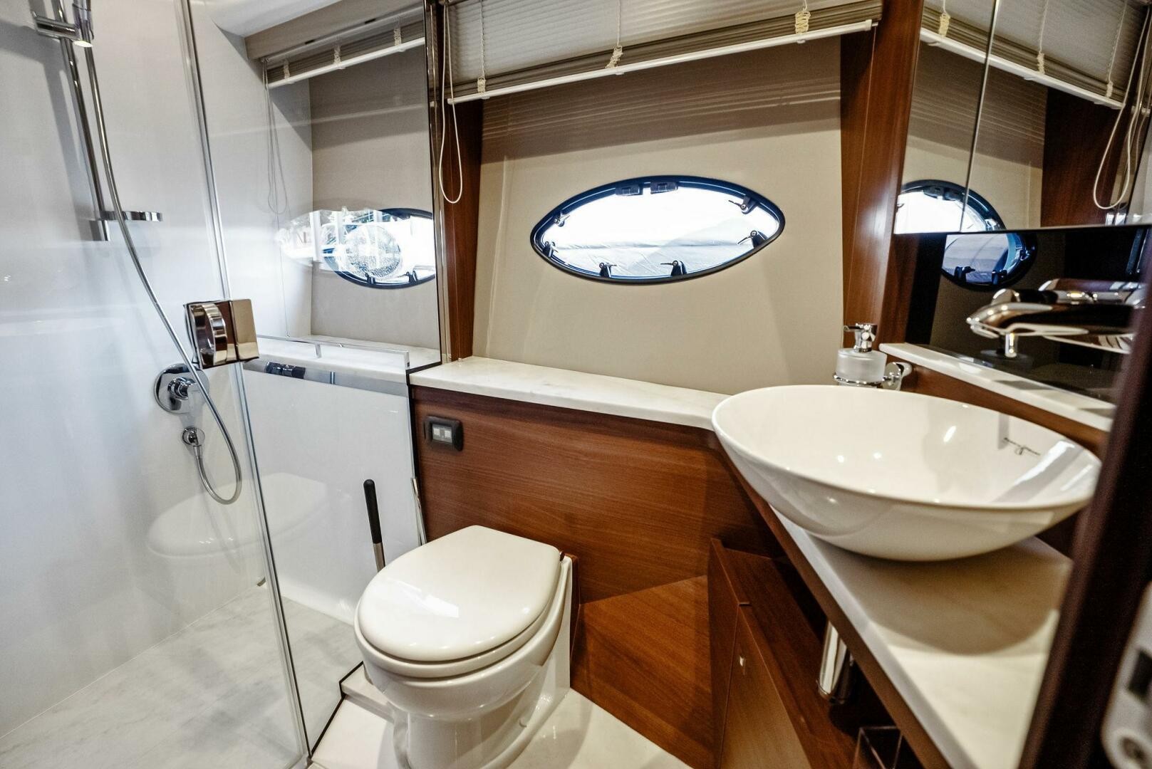 Slide: The Image of 2019 Princess 43 Flybridge ZEFA  - 5119432