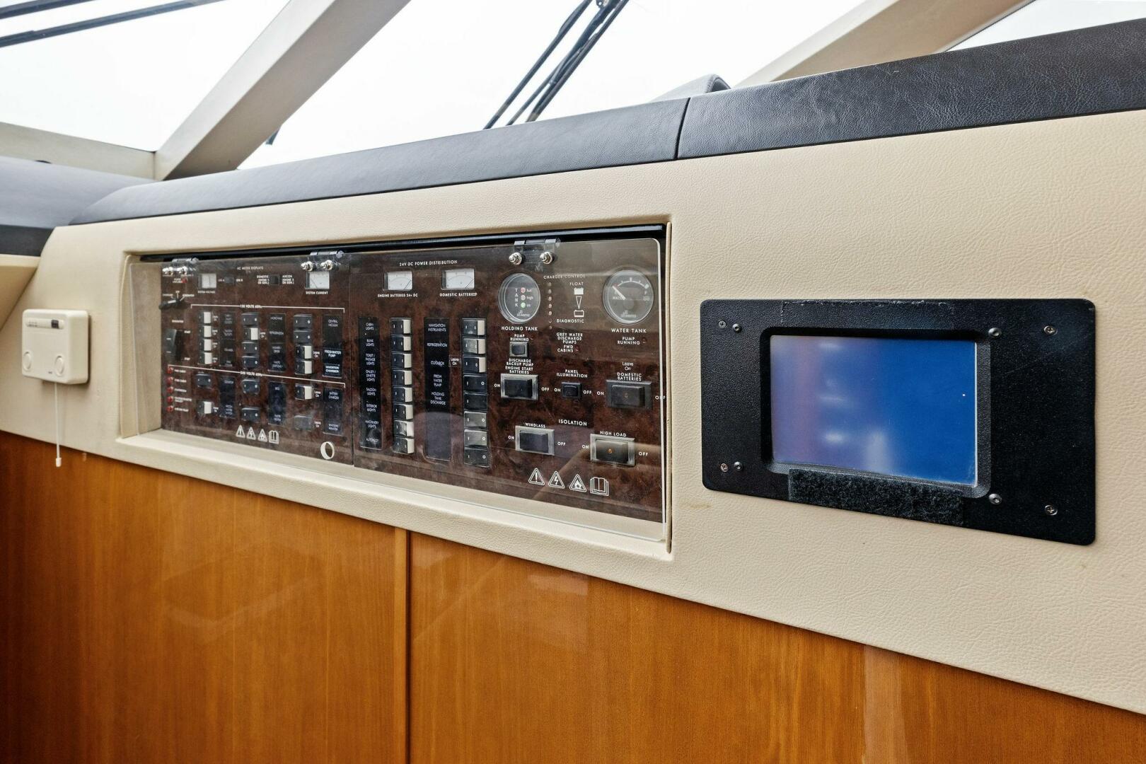 Slide: The Image of 2009 Princess 54 Flybridge- ADIOS IV- Helm - 5036670