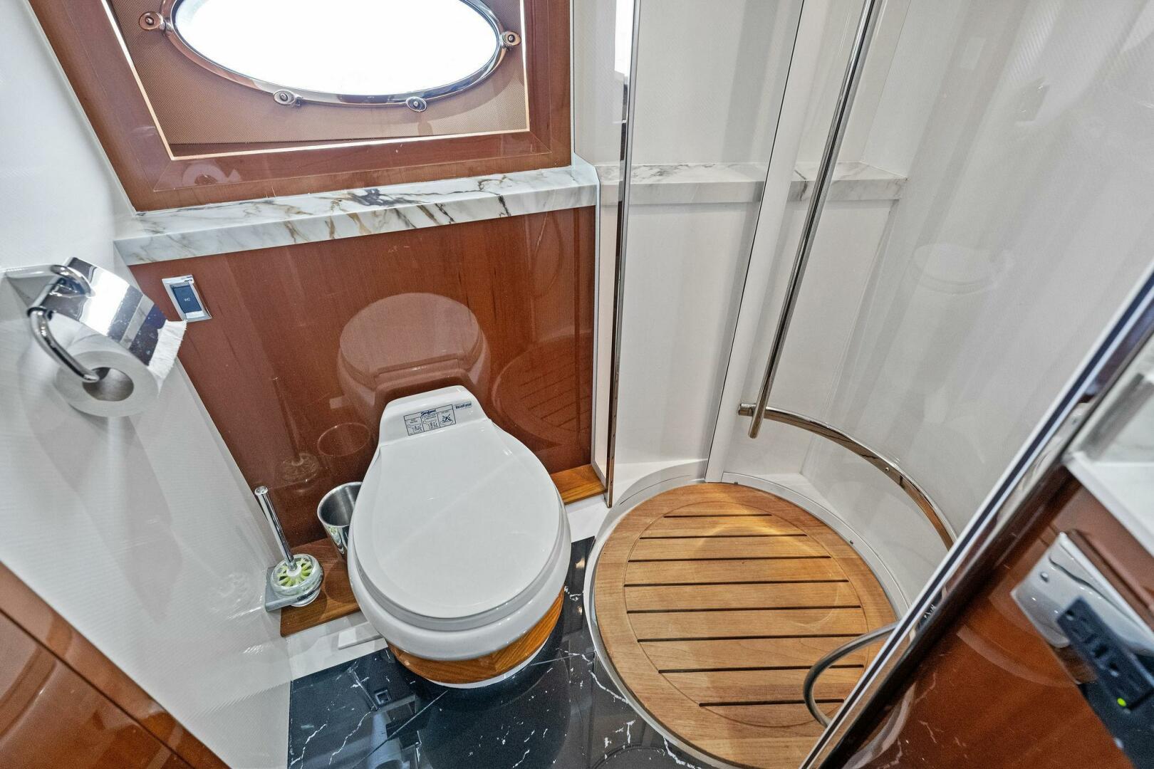 Slide: The Image of 2009 Princess 54 Flybridge- ADIOS IV- Master Head - 5036604
