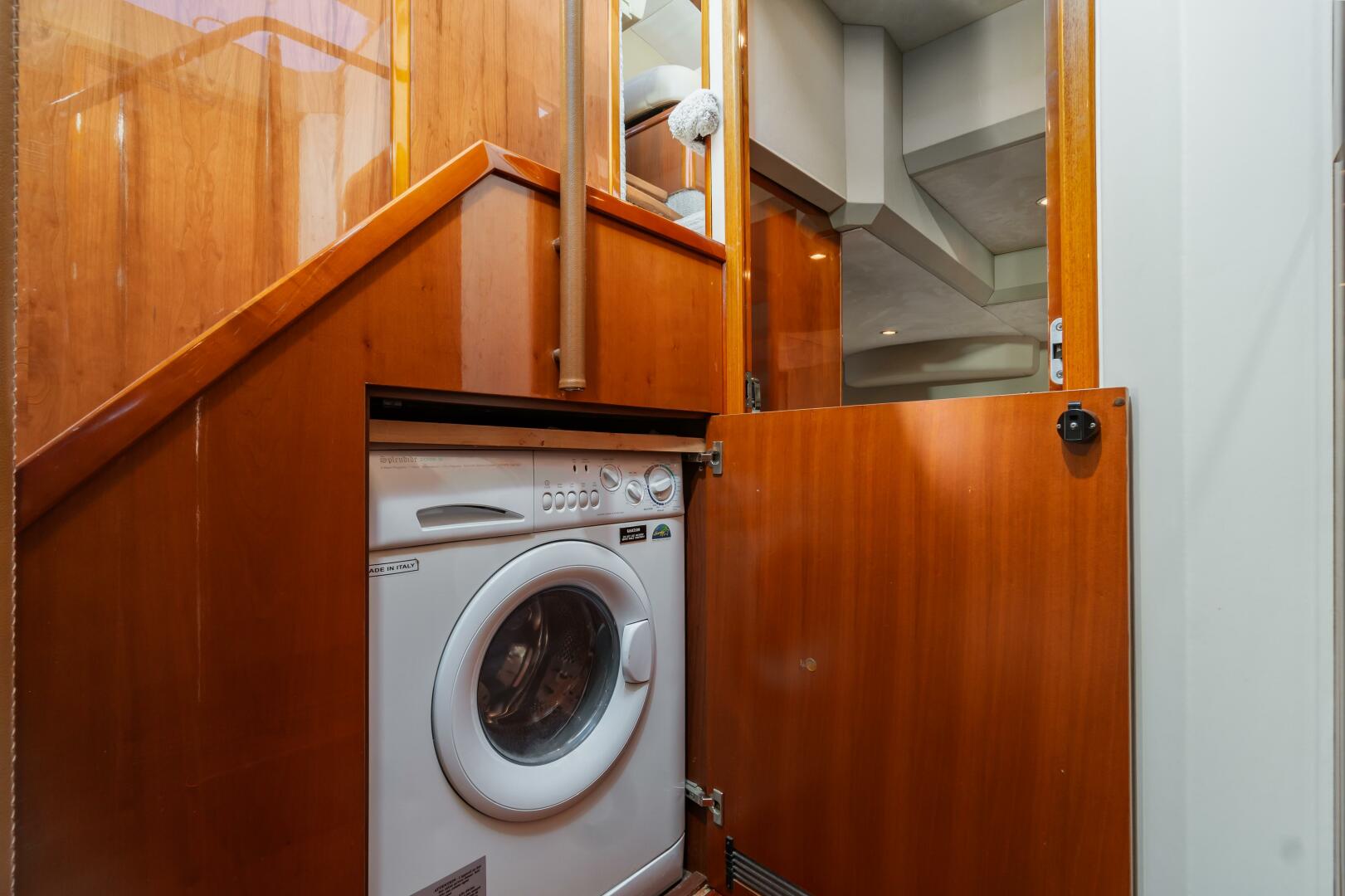 Slide: The Image of 2008 Princess 58 Motoryacht SEABREEZE - 4770457