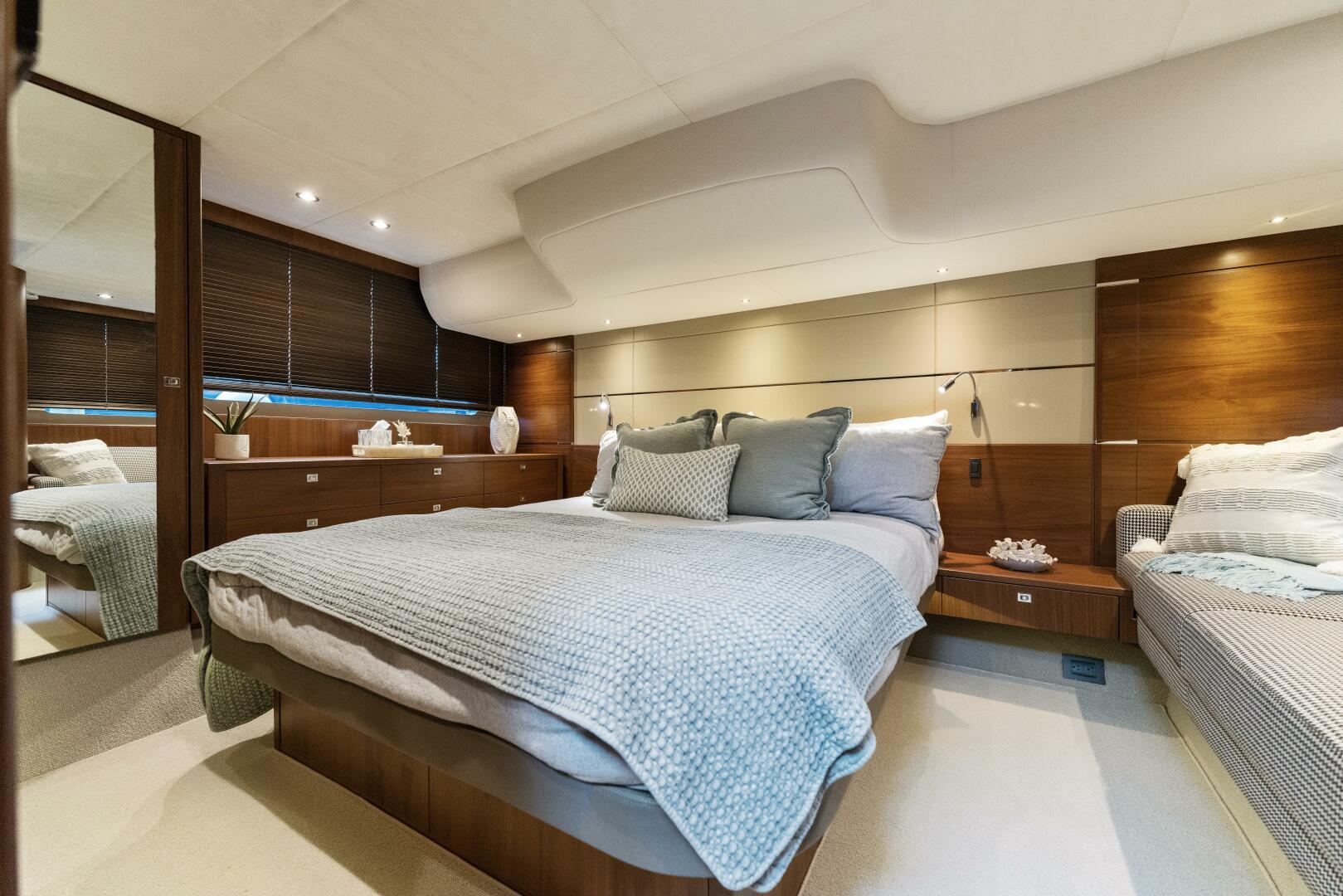 Slide: The Image of 2015 60 Princess Flybridge Plane 2 Sea Master Stateroom (1) - 3815146