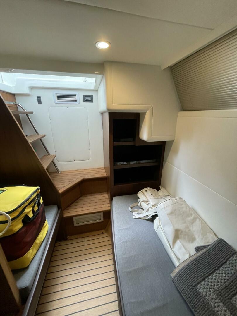 Slide: The Image of 2015 60 Princess Flybridge Plane 2 Sea Crew Quarters - 3815155