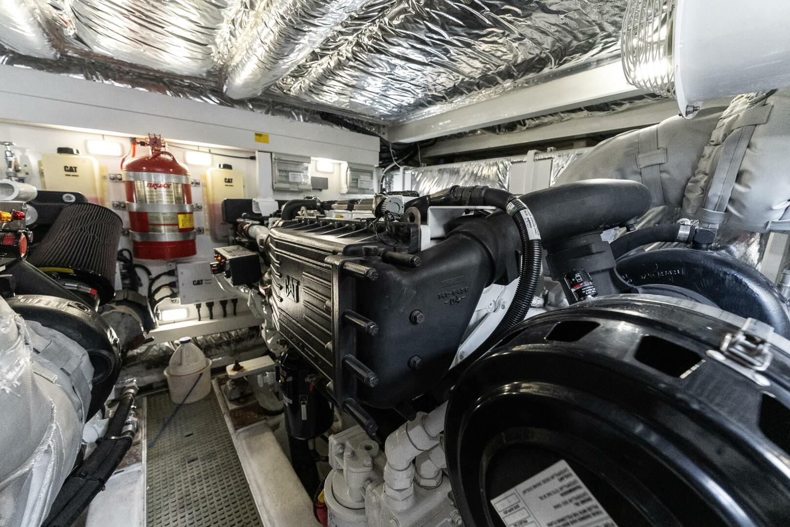 Slide: The Image of 2015 60 Princess Flybridge Plane 2 Sea Engine Room (2) - 3815163