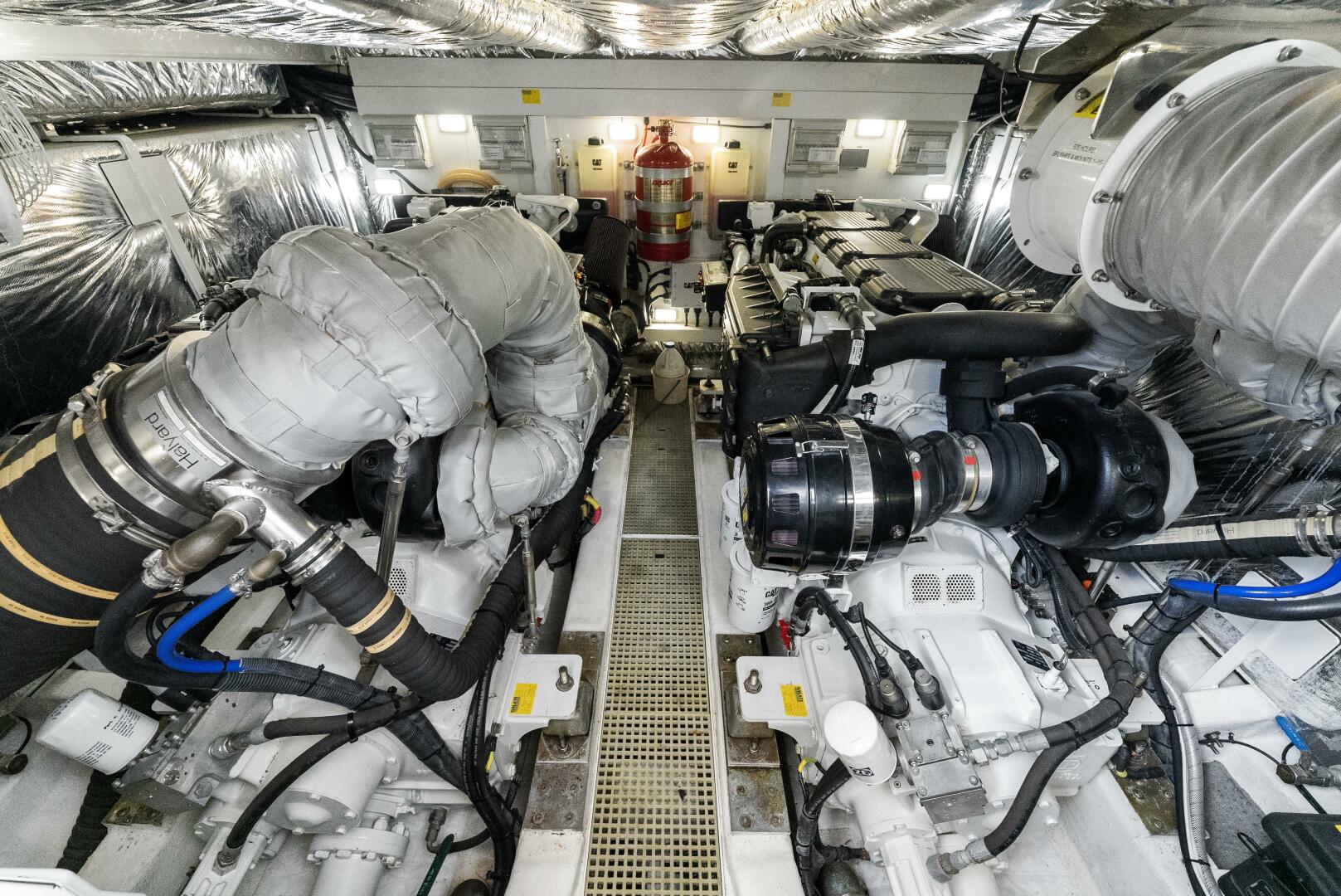Slide: The Image of 2015 60 Princess Flybridge Plane 2 Sea Engine Room (3) - 3815164