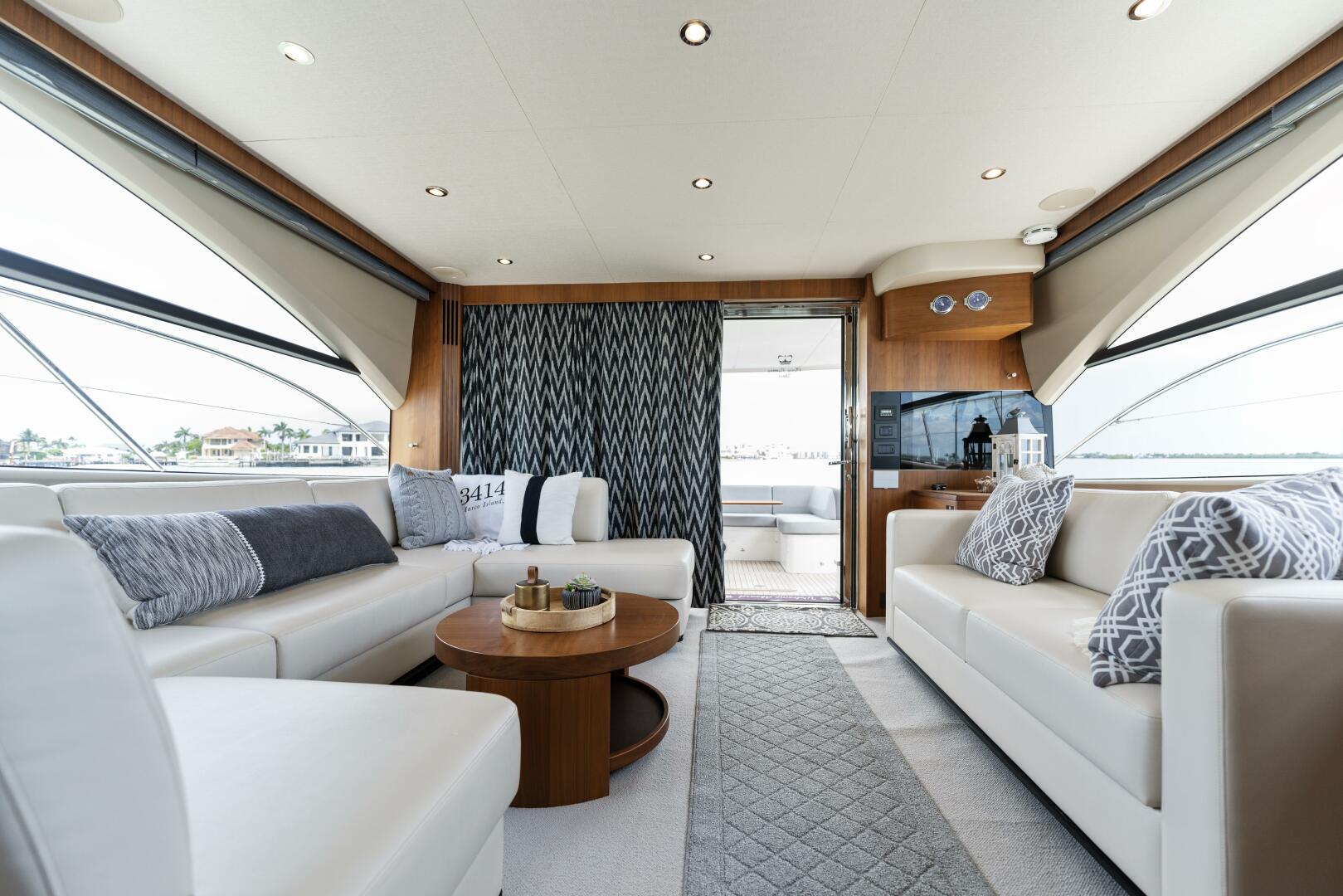 Slide: The Image of 2015 60 Princess Flybridge Plane 2 Sea Salon (2) - 3815126